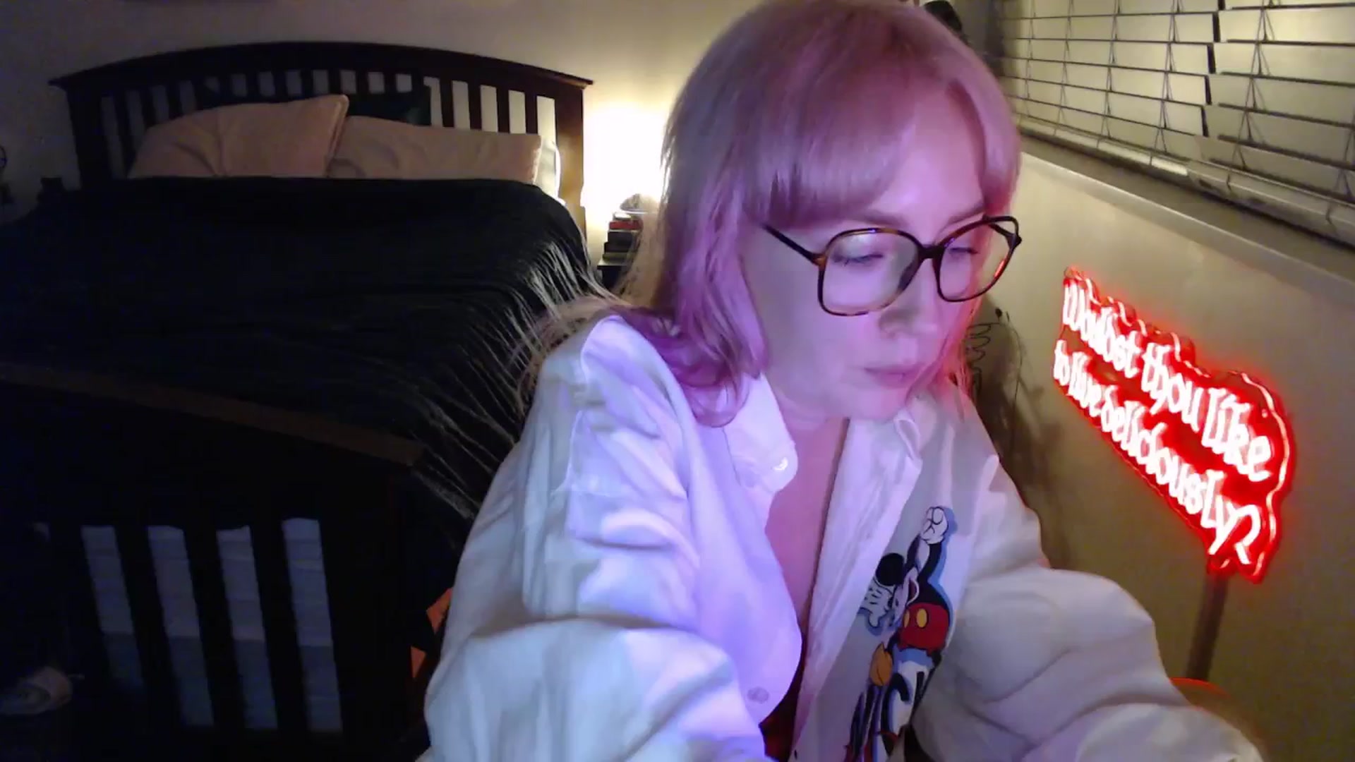 Gallery image thumbnail from NahlaHoney's myfreecams stream on, 02/14/2026, 04:11 image 1 of 20