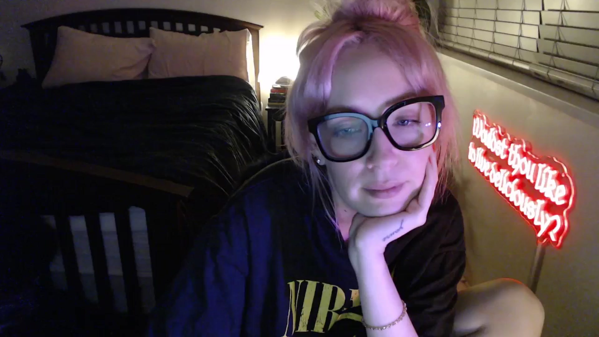 Gallery image thumbnail from NahlaHoney's myfreecams stream on, 02/16/2026, 04:40 image 16 of 20
