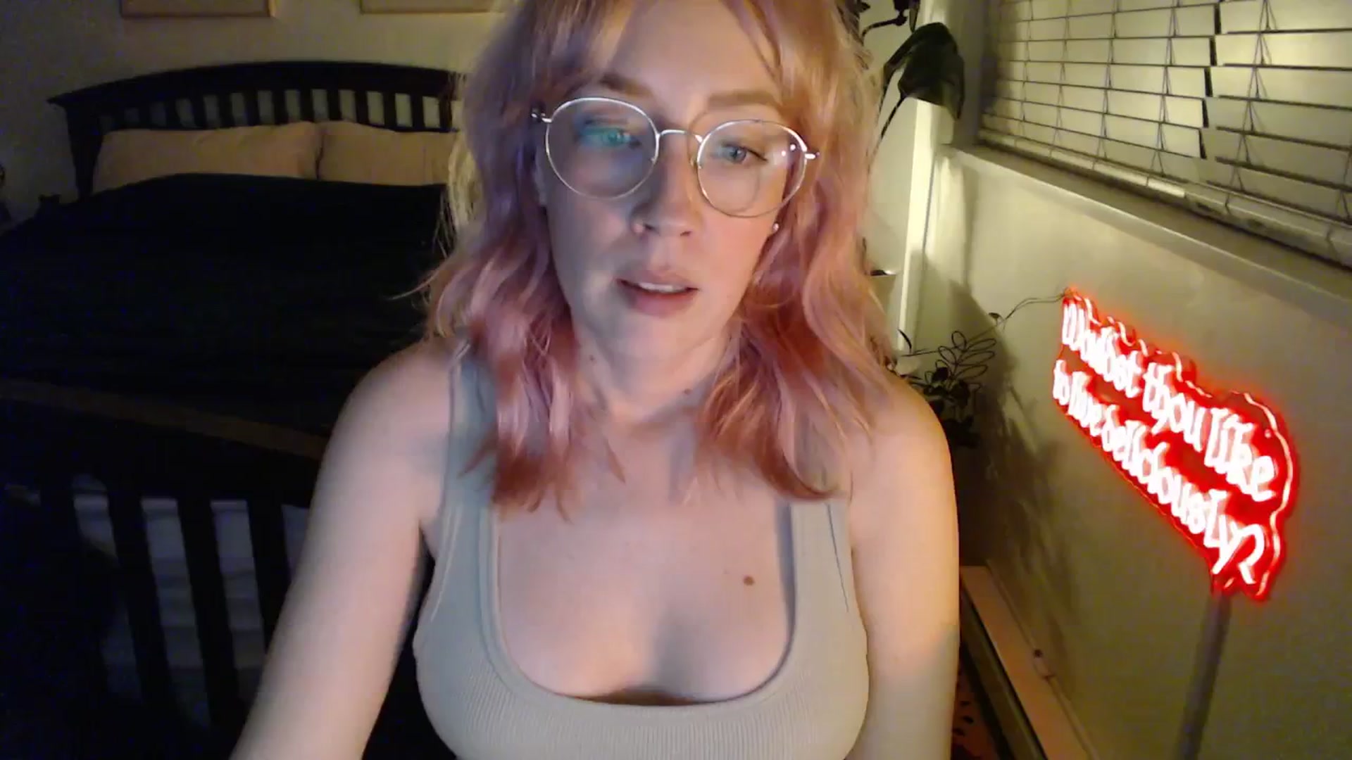 Gallery image thumbnail from NahlaHoney's myfreecams stream on, 02/18/2026, 04:29 image 10 of 20
