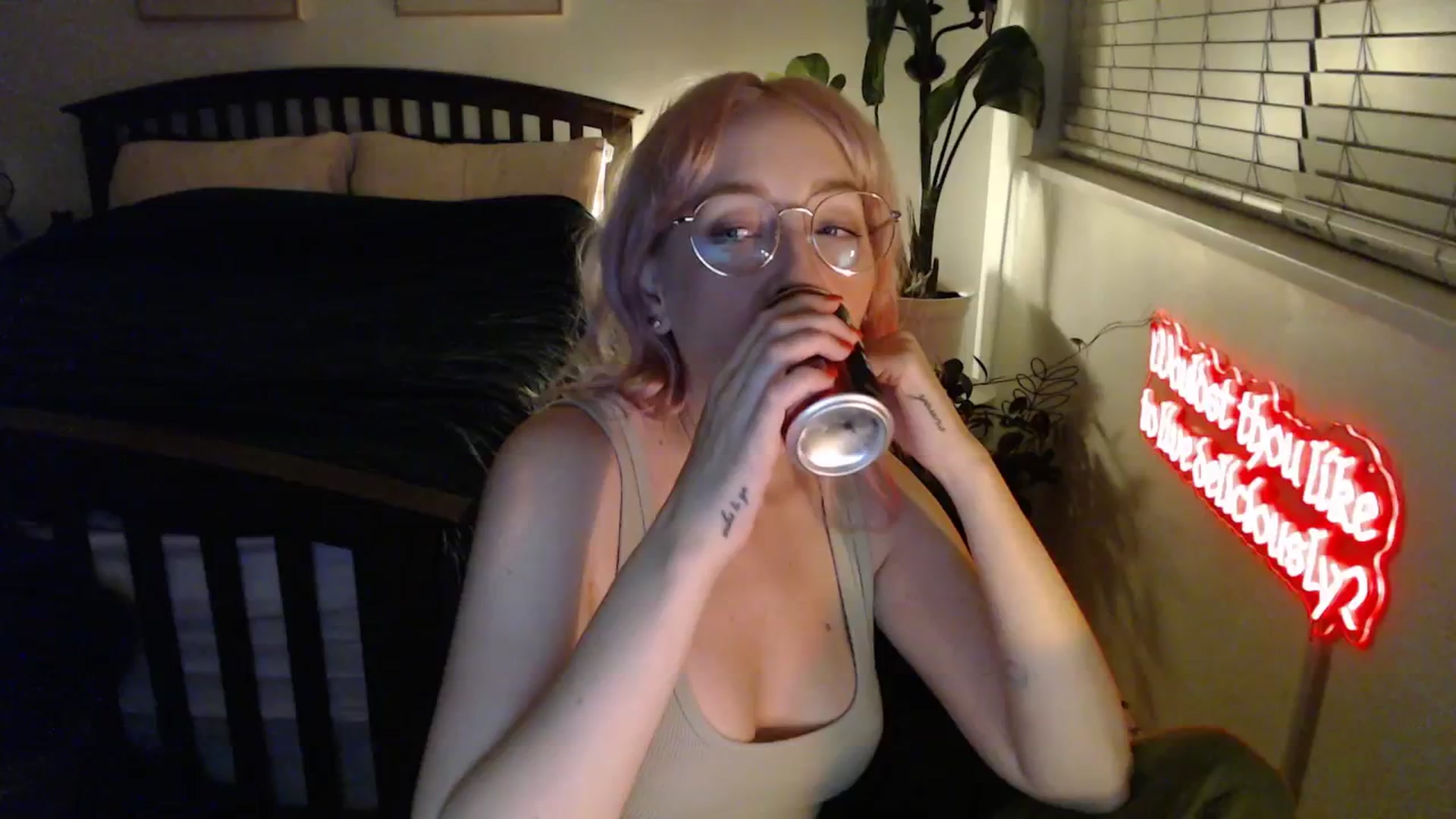 Gallery image thumbnail from NahlaHoney's myfreecams stream on, 02/18/2026, 04:29 image 4 of 20