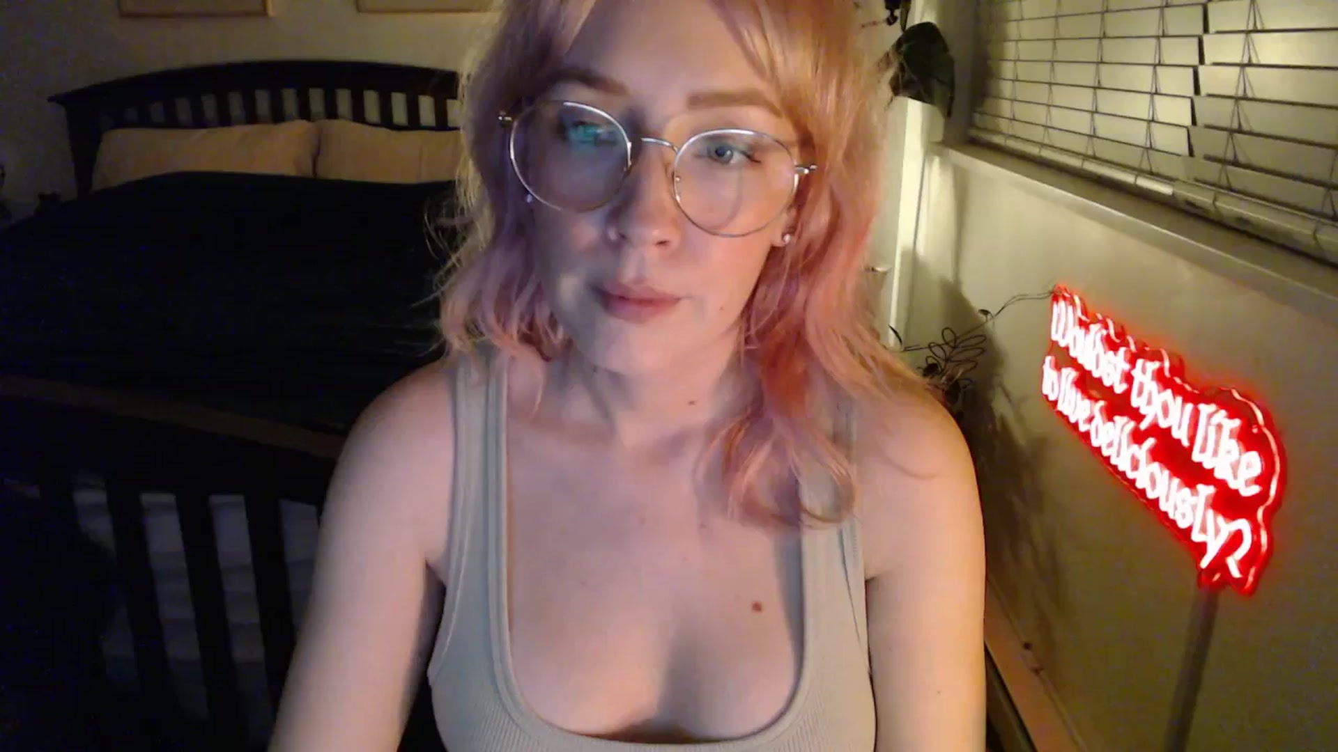 Gallery image thumbnail from NahlaHoney's myfreecams stream on, 02/18/2026, 04:29 image 14 of 20
