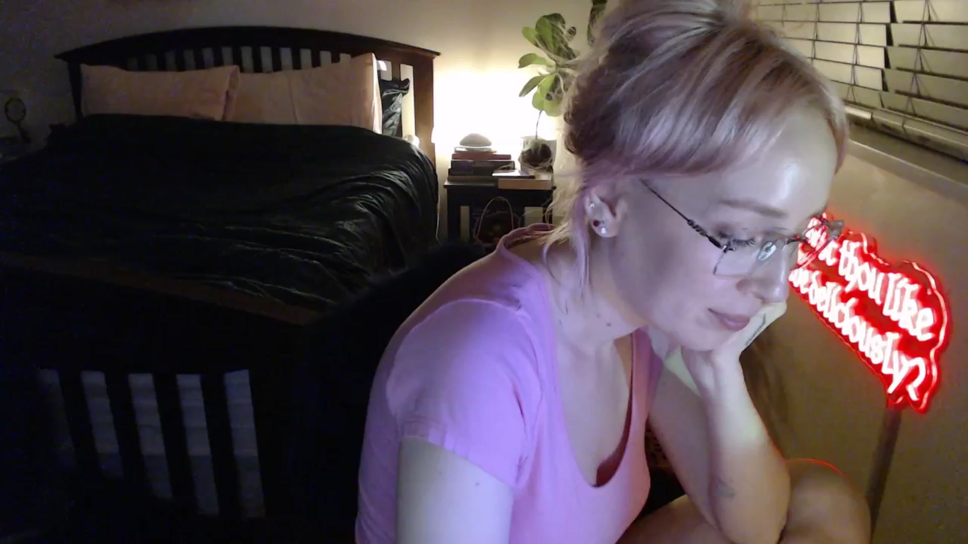 Gallery image thumbnail from NahlaHoney's myfreecams stream on, 02/19/2026, 06:12 image 3 of 20