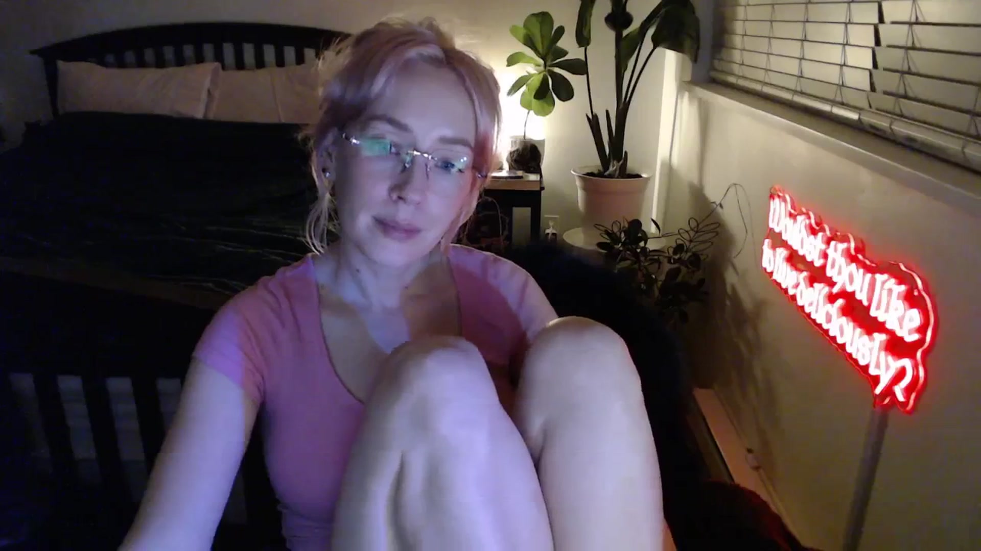 Gallery image thumbnail from NahlaHoney's myfreecams stream on, 02/19/2026, 06:12 image 14 of 20