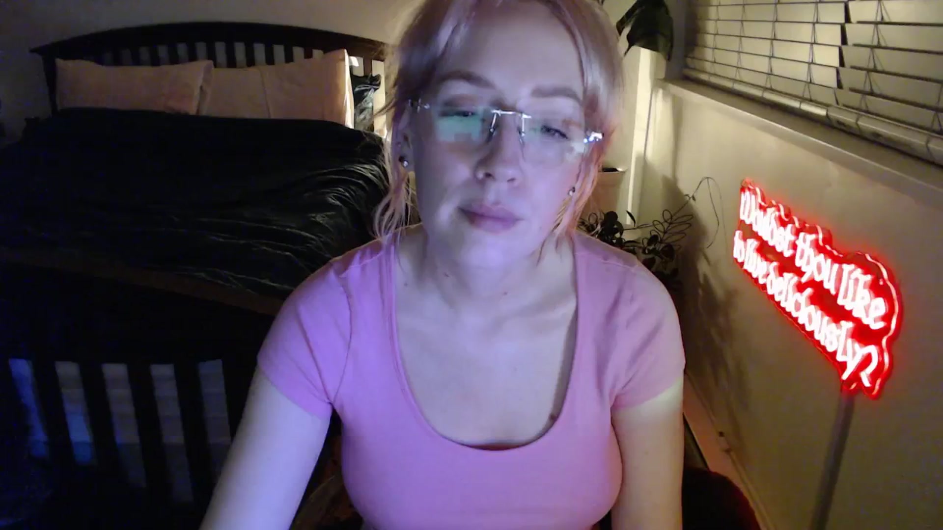 Gallery image thumbnail from NahlaHoney's myfreecams stream on, 02/19/2026, 06:12 image 8 of 20