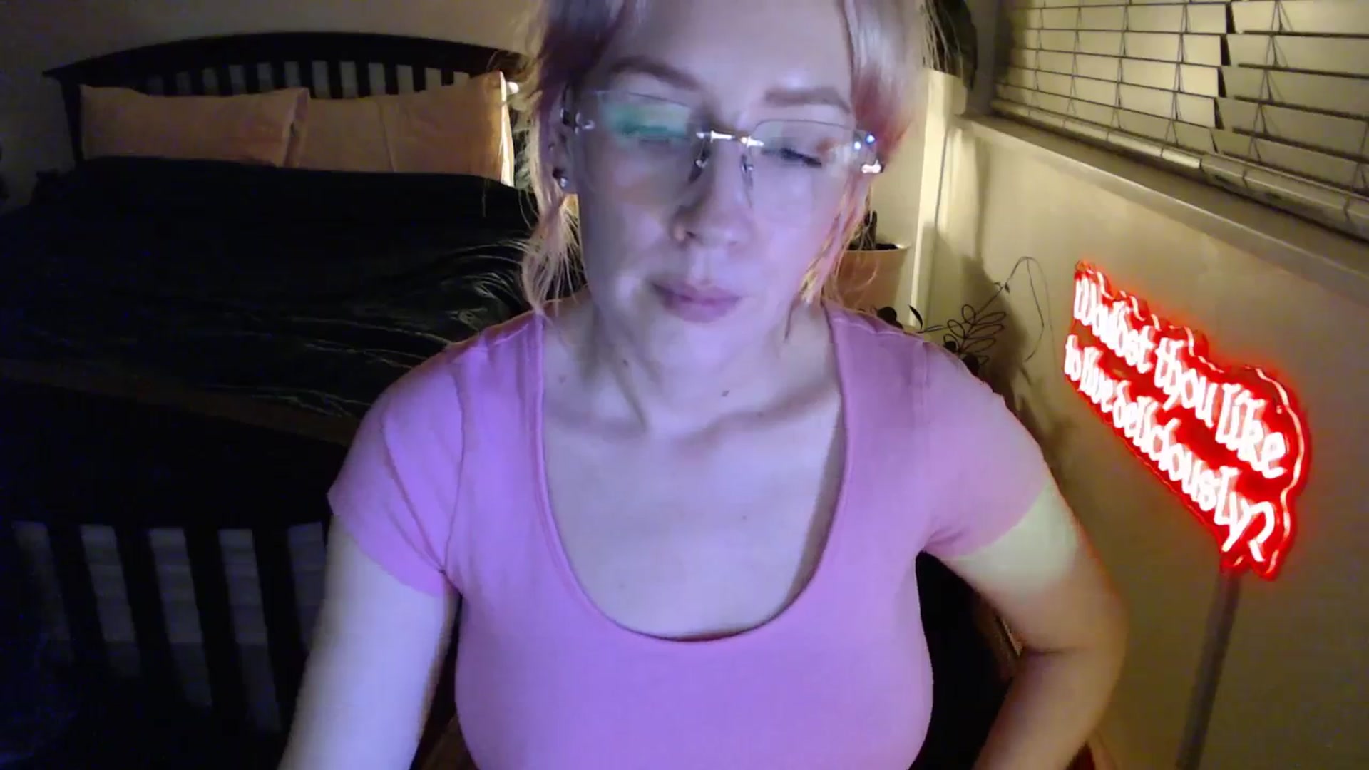 Gallery image thumbnail from NahlaHoney's myfreecams stream on, 02/19/2026, 06:12 image 11 of 20