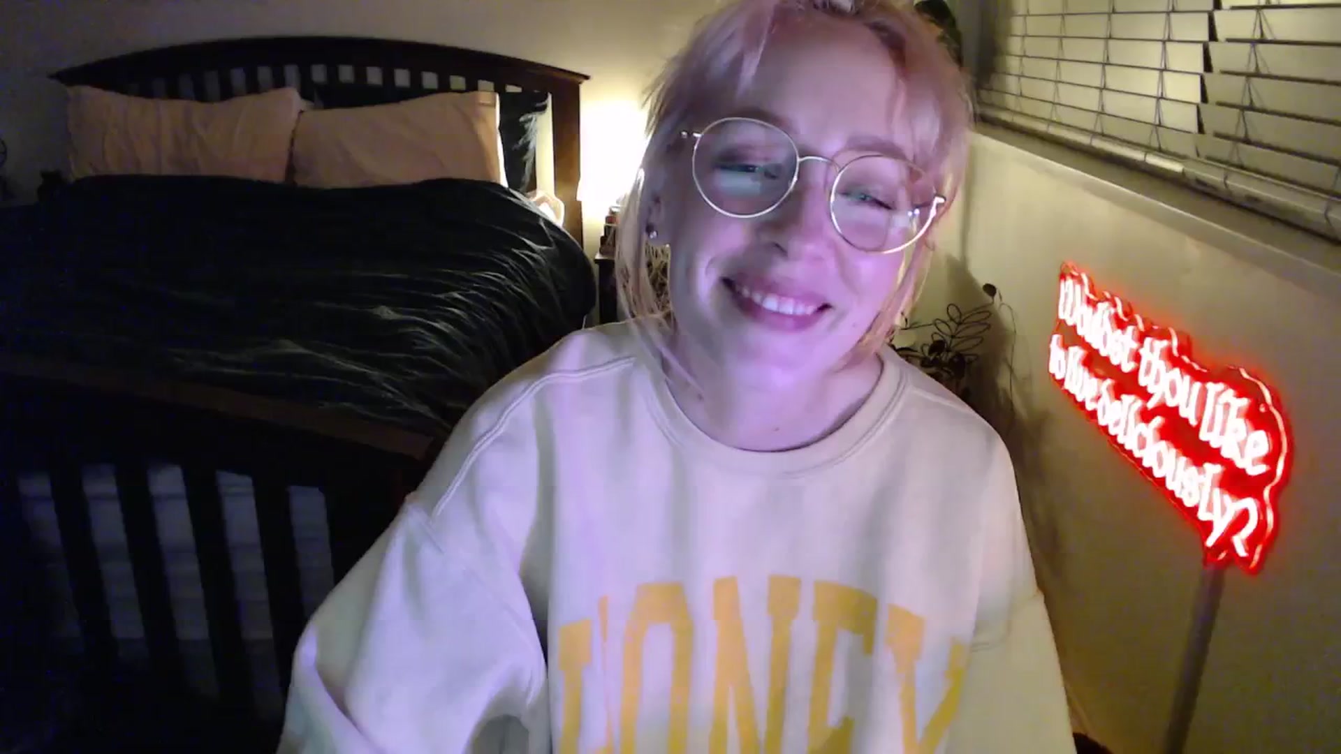 Gallery image thumbnail from NahlaHoney's myfreecams stream on, 02/21/2026, 04:31 image 7 of 20