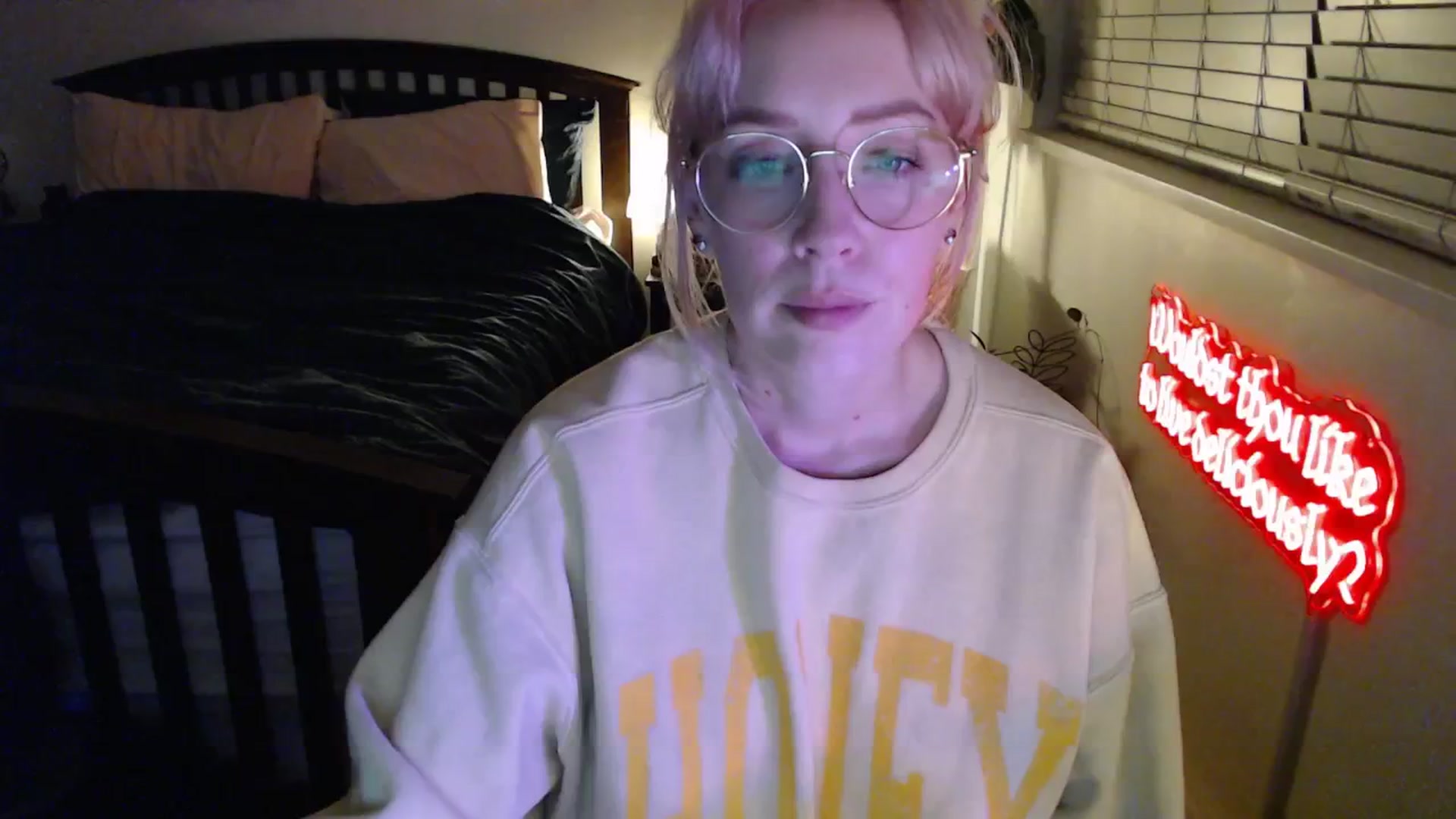 Gallery image thumbnail from NahlaHoney's myfreecams stream on, 02/21/2026, 04:31 image 13 of 20
