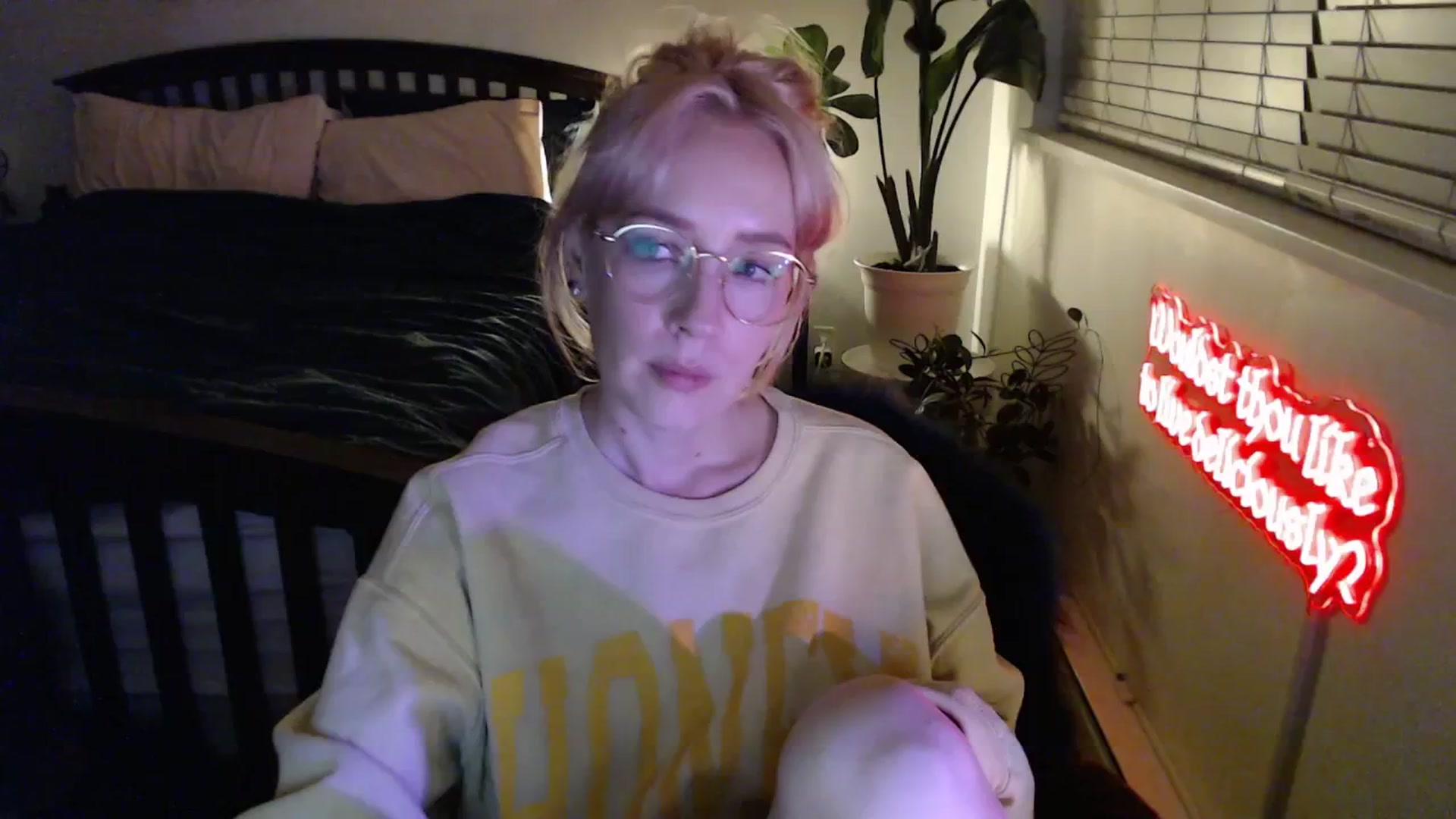Gallery image thumbnail from NahlaHoney's myfreecams stream on, 02/21/2026, 04:31 image 19 of 20