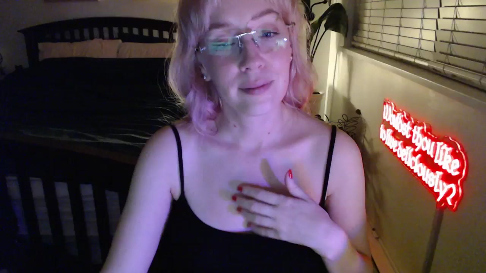 Gallery image thumbnail from NahlaHoney's myfreecams stream on, 02/23/2026, 04:17 image 2 of 20
