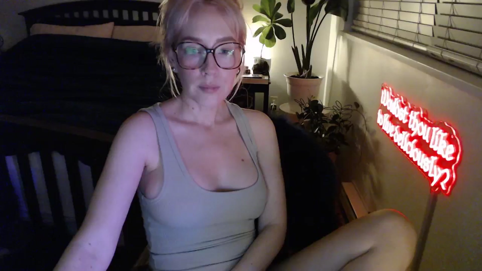 Gallery image thumbnail from NahlaHoney's myfreecams stream on, 02/24/2026, 04:03 image 3 of 20