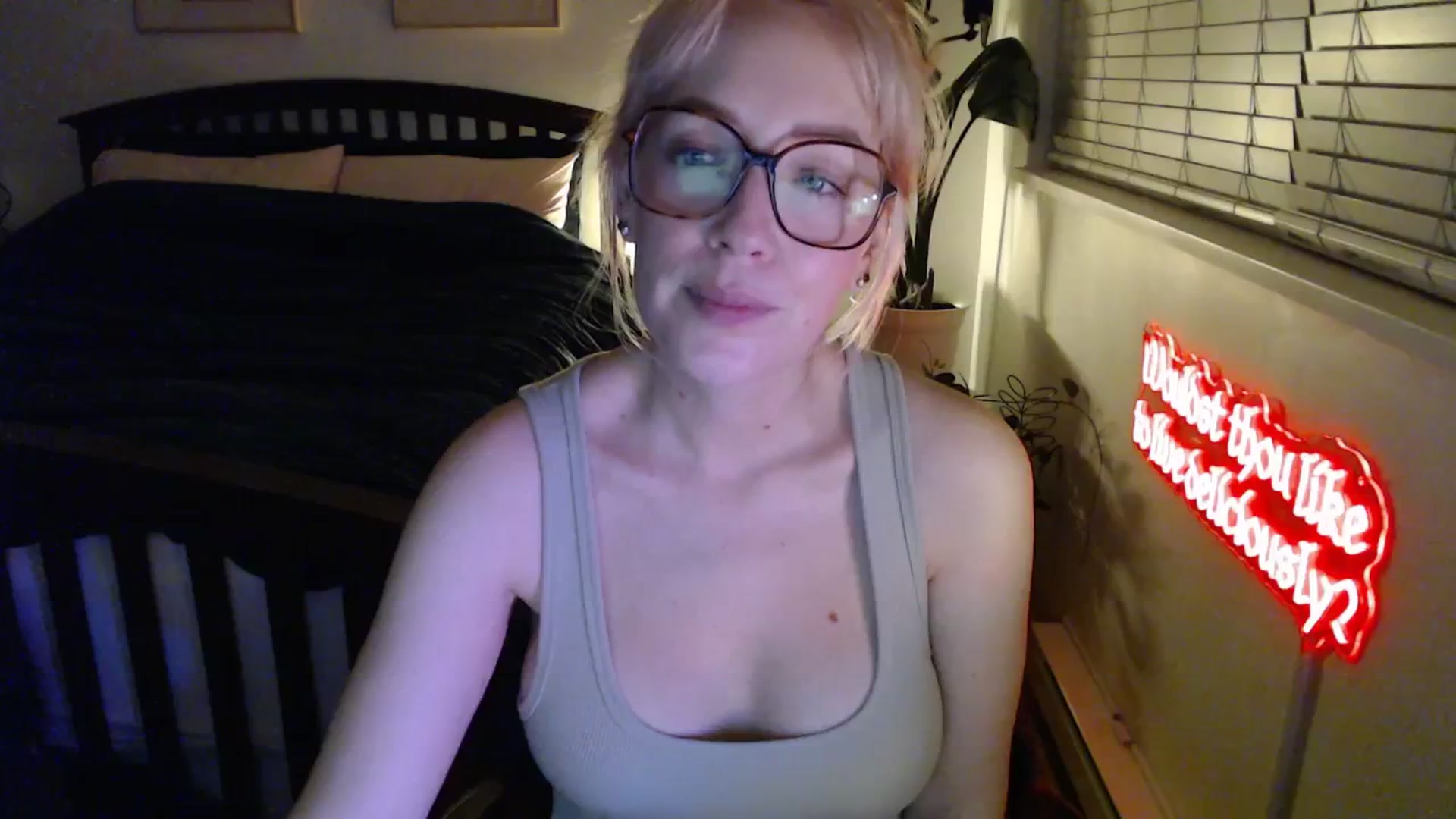 Gallery image thumbnail from NahlaHoney's myfreecams stream on, 02/24/2026, 04:03 image 8 of 20