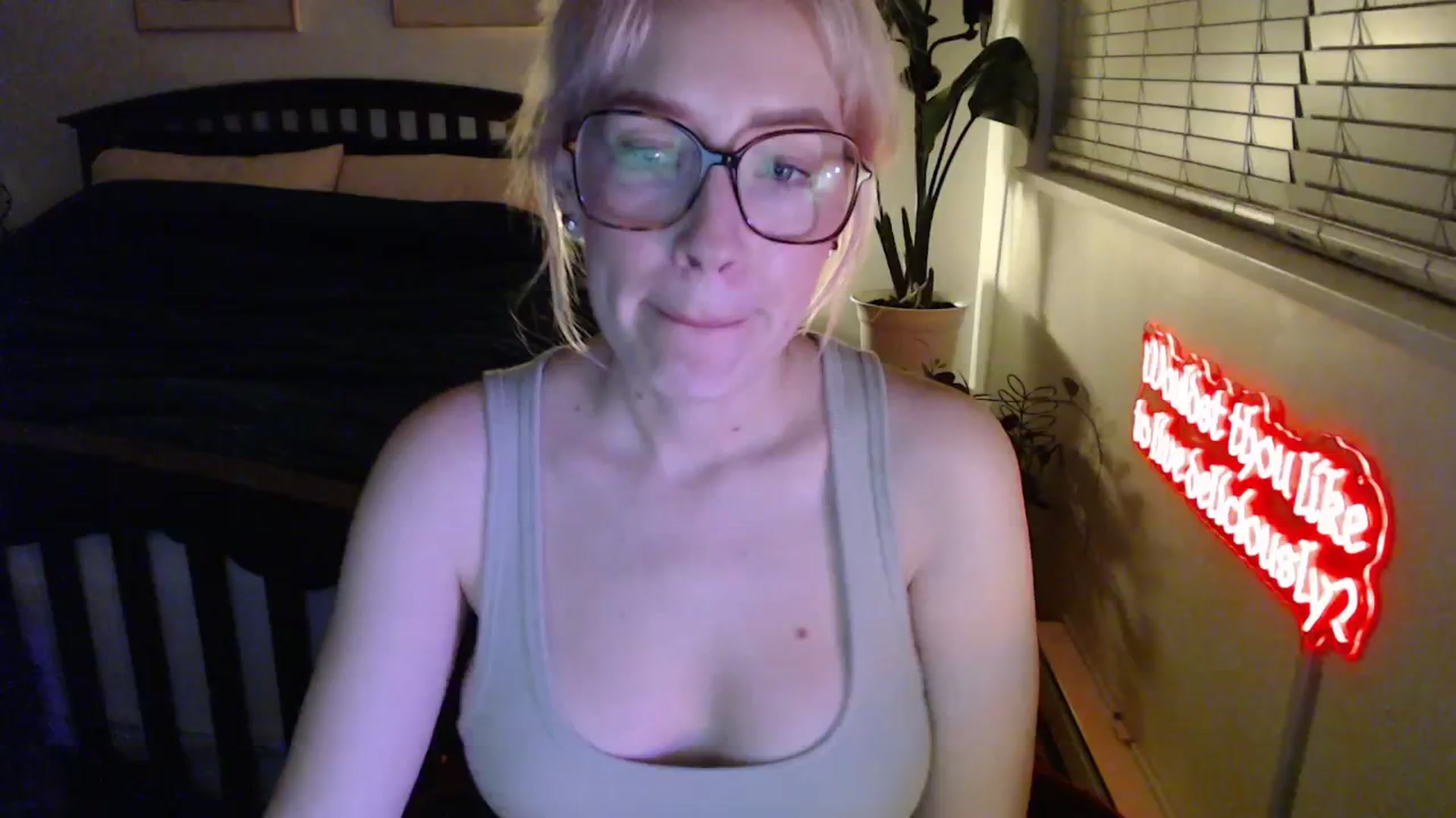 Gallery image thumbnail from NahlaHoney's myfreecams stream on, 02/24/2026, 04:03 image 20 of 20