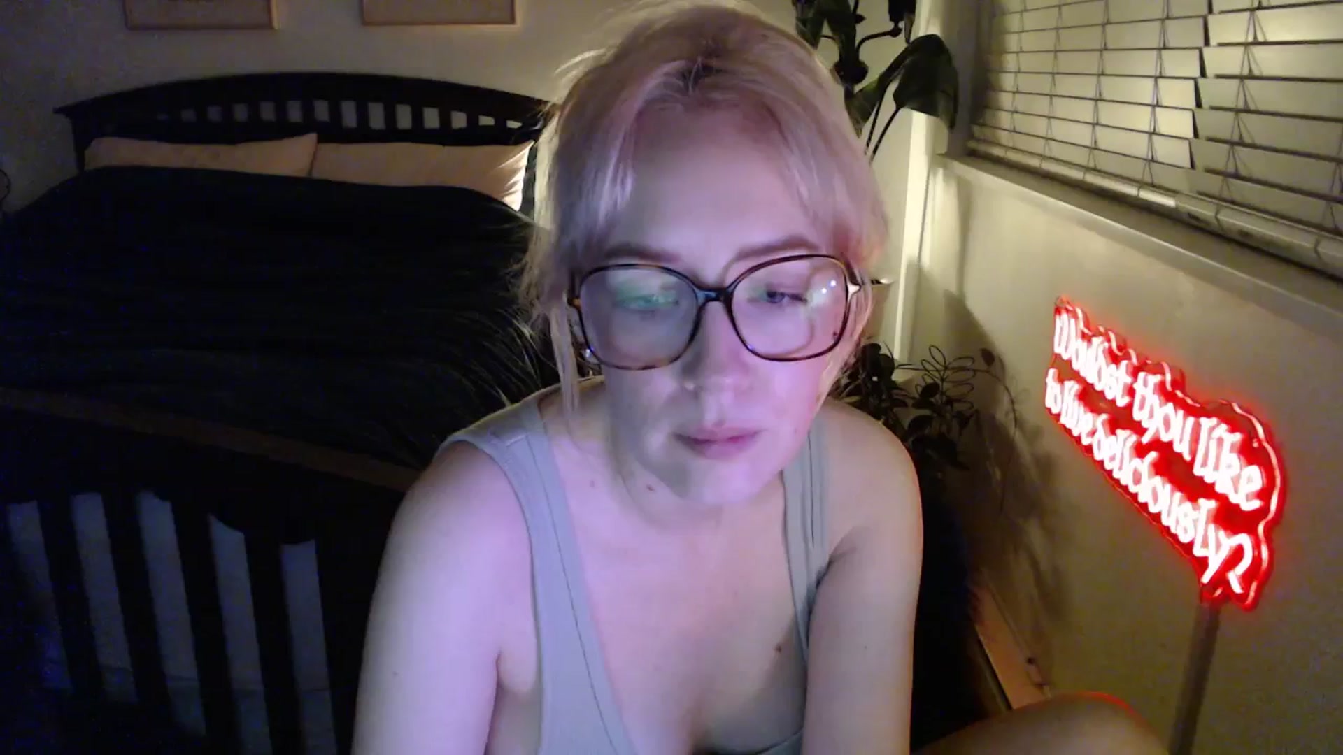 Gallery image thumbnail from NahlaHoney's myfreecams stream on, 02/24/2026, 04:03 image 15 of 20