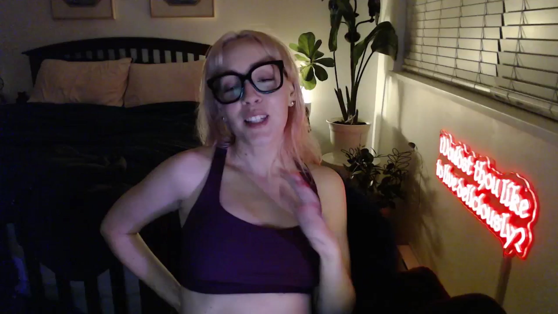 Gallery image thumbnail from NahlaHoney's myfreecams stream on, 02/25/2026, 04:18 image 7 of 20