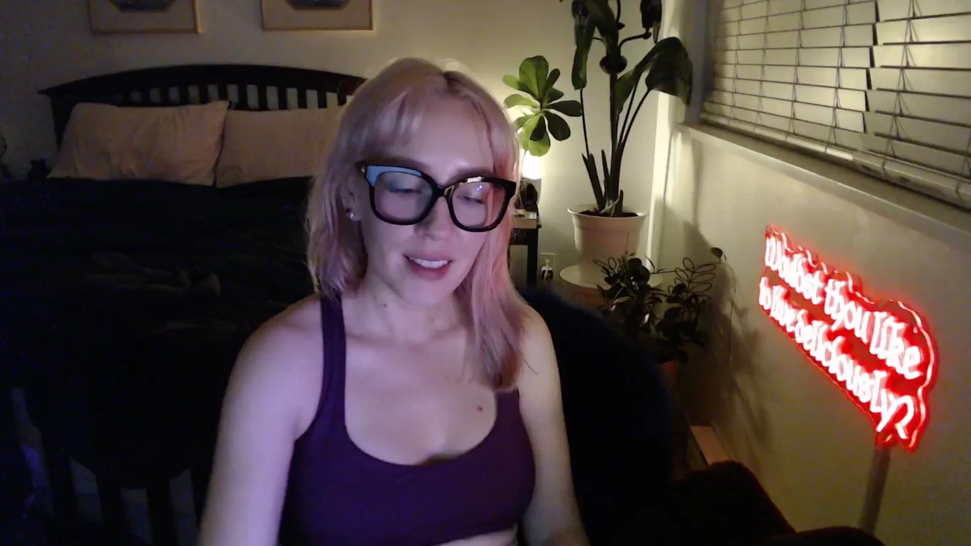 Gallery image thumbnail from NahlaHoney's myfreecams stream on, 02/25/2026, 04:18 image 10 of 20