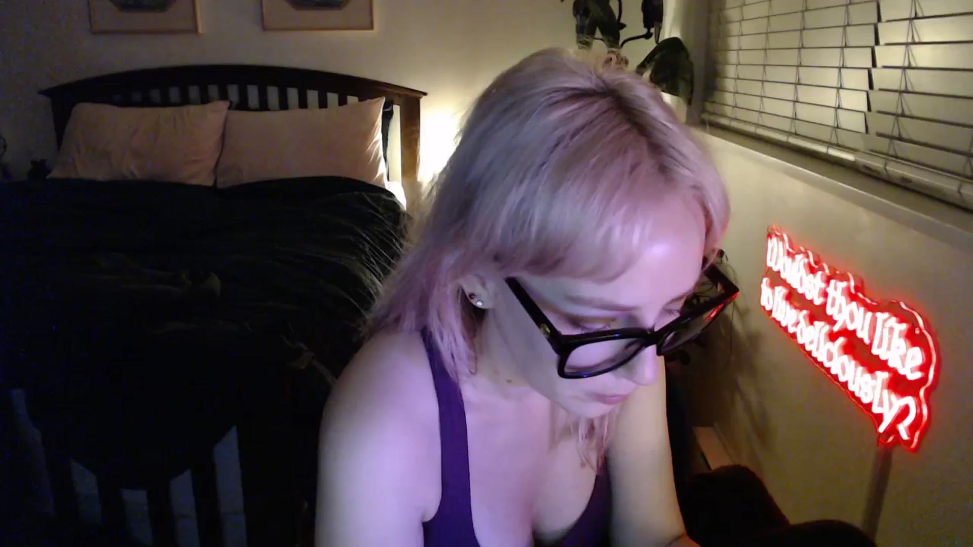 Gallery image thumbnail from NahlaHoney's myfreecams stream on, 02/25/2026, 04:18 image 8 of 20