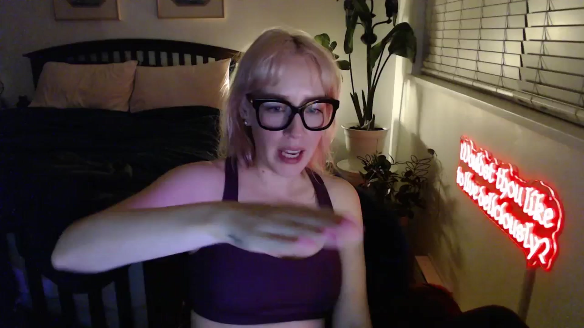 Gallery image thumbnail from NahlaHoney's myfreecams stream on, 02/25/2026, 04:18 image 5 of 20