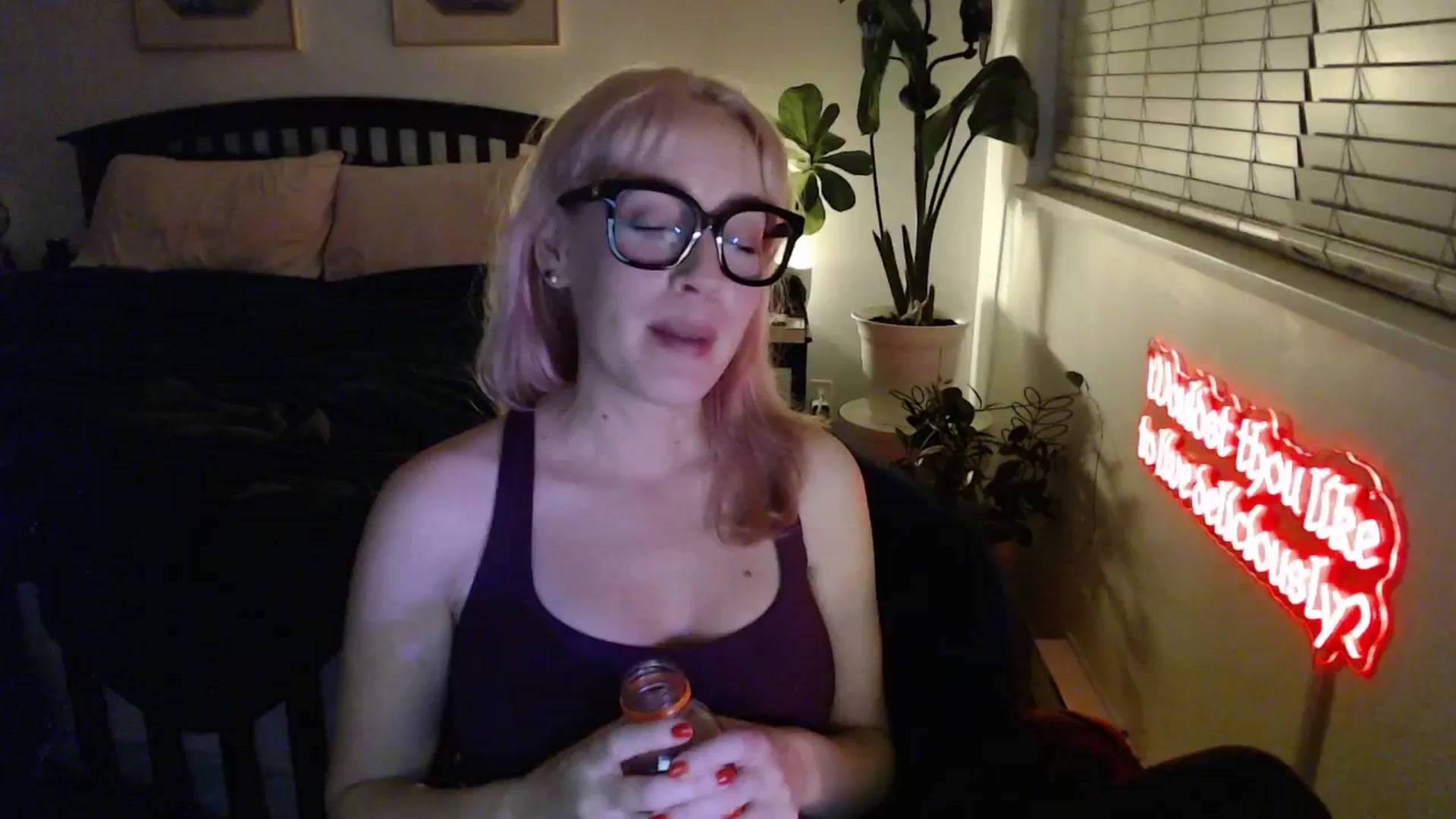 Gallery image thumbnail from NahlaHoney's myfreecams stream on, 02/25/2026, 04:18 image 4 of 20
