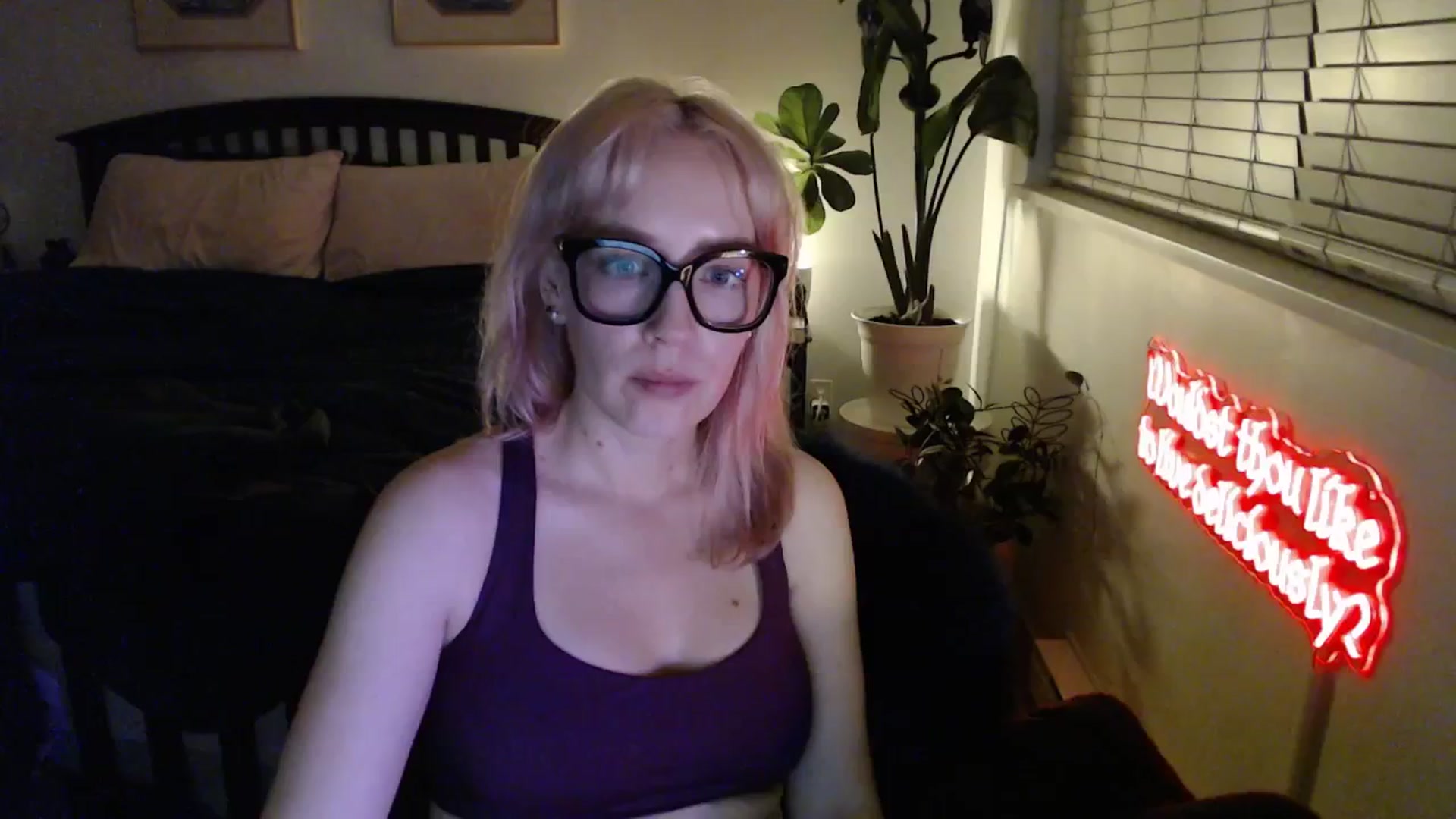 Gallery image thumbnail from NahlaHoney's myfreecams stream on, 02/25/2026, 04:18 image 9 of 20