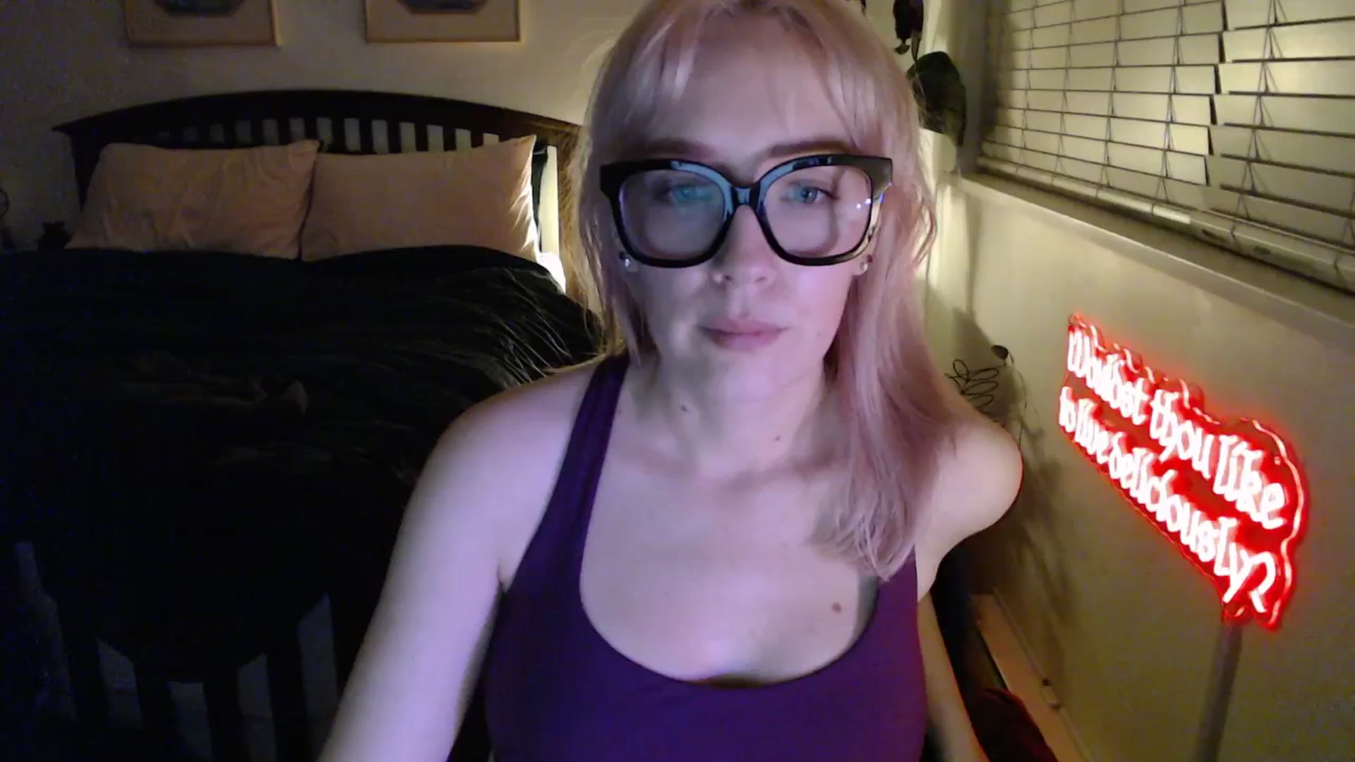 Gallery image thumbnail from NahlaHoney's myfreecams stream on, 02/25/2026, 04:18 image 17 of 20