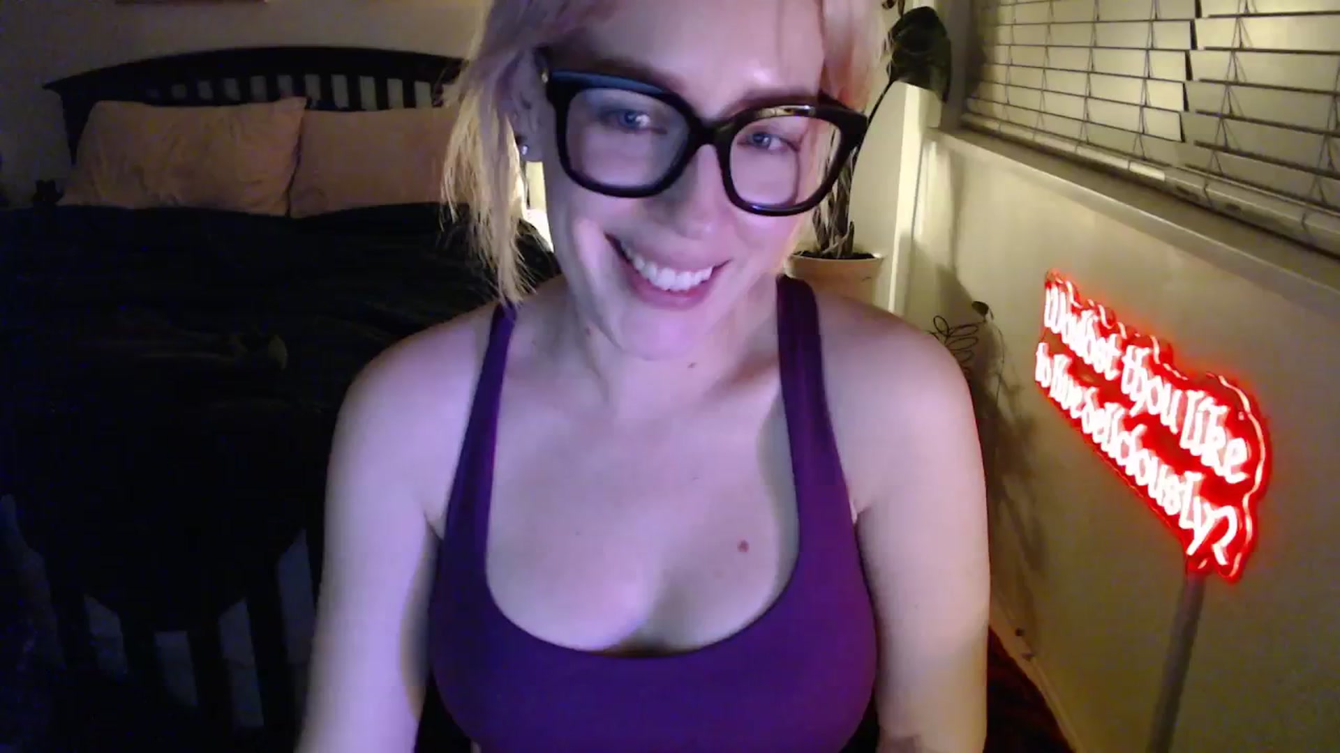 Gallery image thumbnail from NahlaHoney's myfreecams stream on, 02/25/2026, 05:06 image 10 of 20