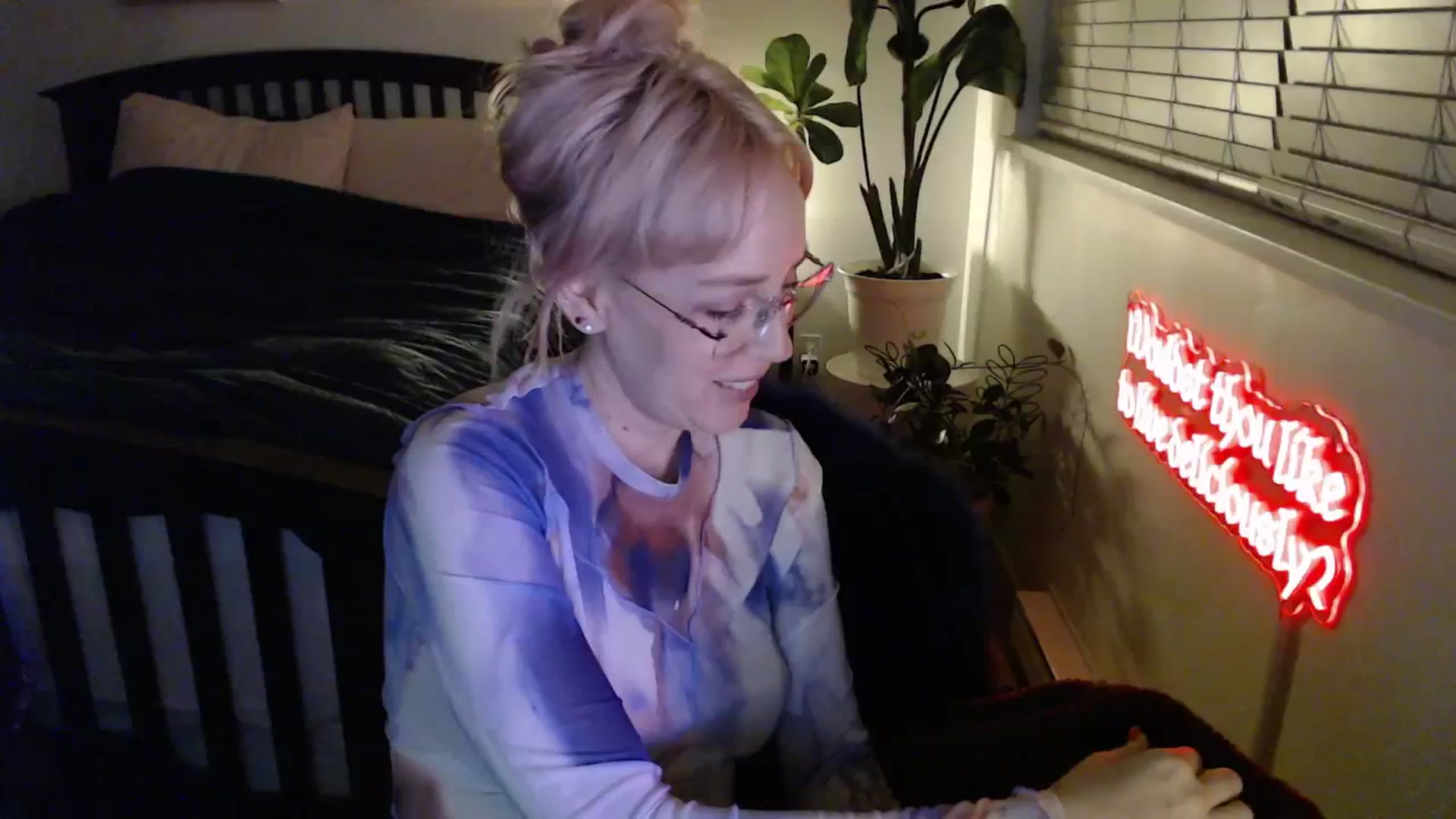 Gallery image thumbnail from NahlaHoney's myfreecams stream on, 02/26/2026, 03:35 image 7 of 20
