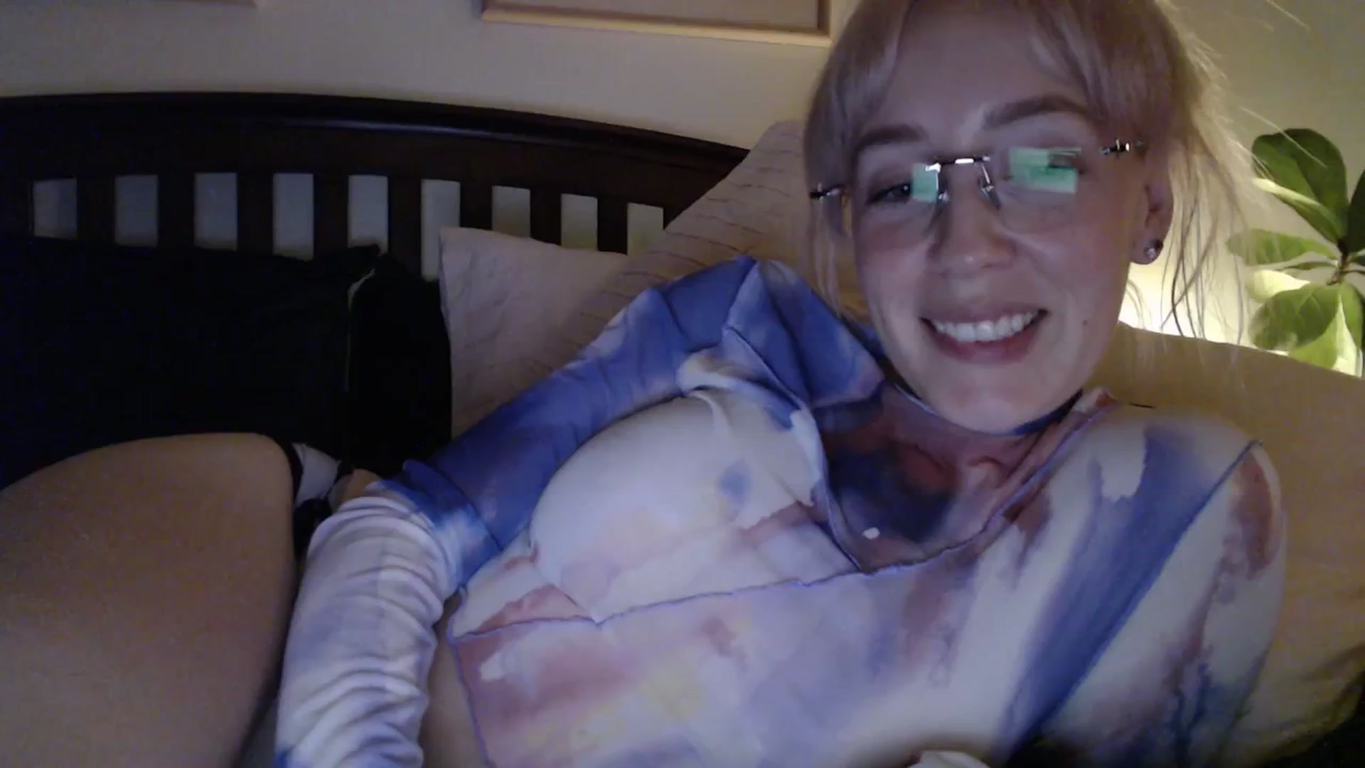 Gallery image thumbnail from NahlaHoney's myfreecams stream on, 02/26/2026, 05:45 image 5 of 20
