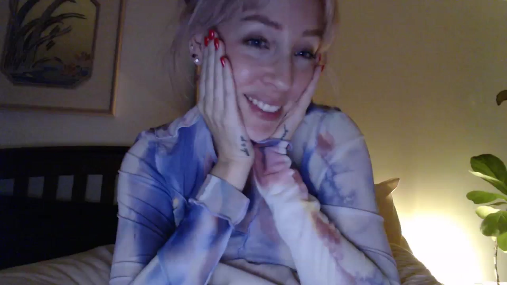 Gallery image thumbnail from NahlaHoney's myfreecams stream on, 02/26/2026, 05:45 image 19 of 20