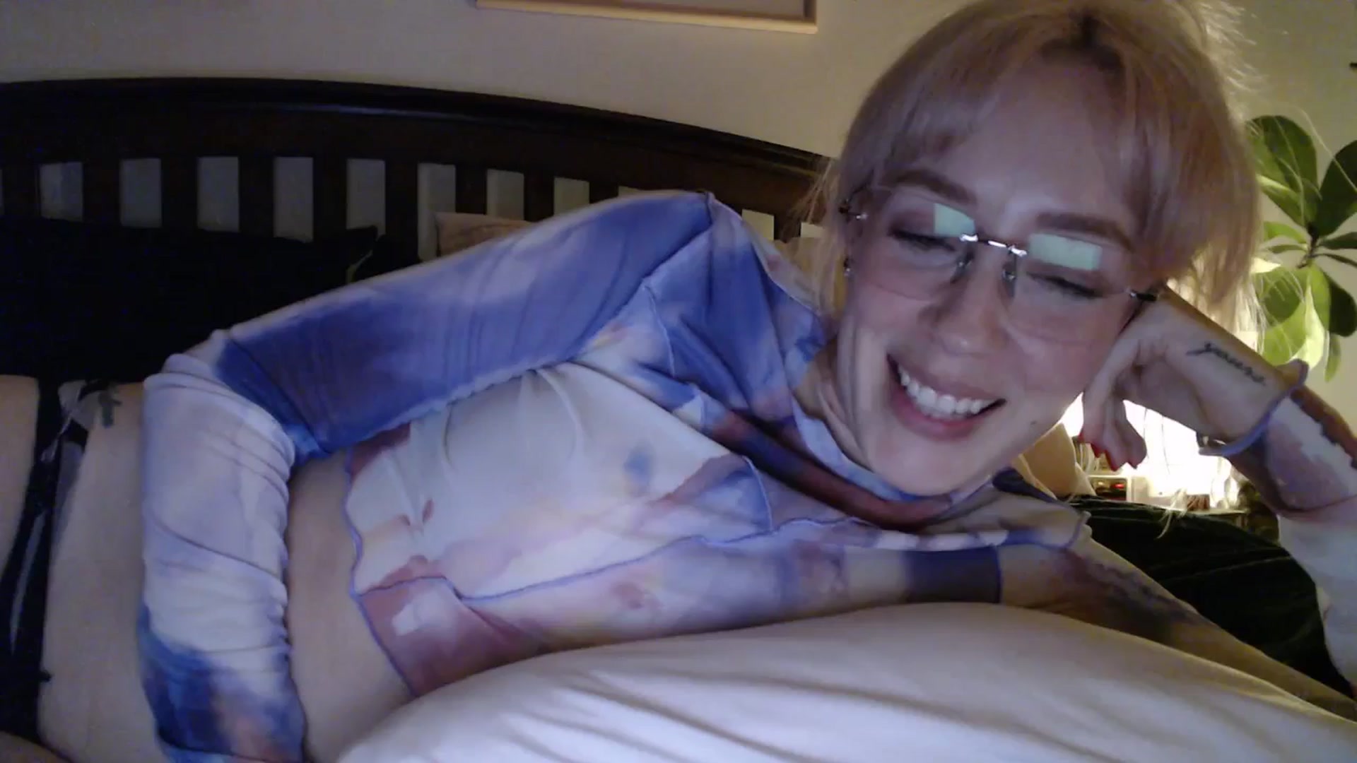 Gallery image thumbnail from NahlaHoney's myfreecams stream on, 02/26/2026, 05:45 image 10 of 20