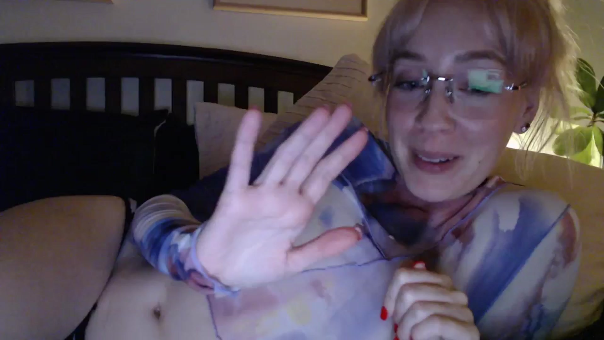 Gallery image thumbnail from NahlaHoney's myfreecams stream on, 02/26/2026, 05:45 image 8 of 20