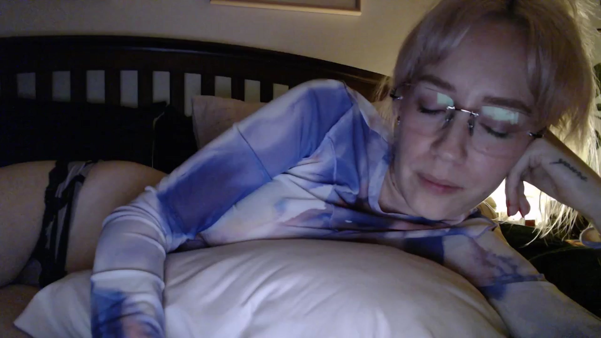 Gallery image thumbnail from NahlaHoney's myfreecams stream on, 02/26/2026, 05:45 image 13 of 20