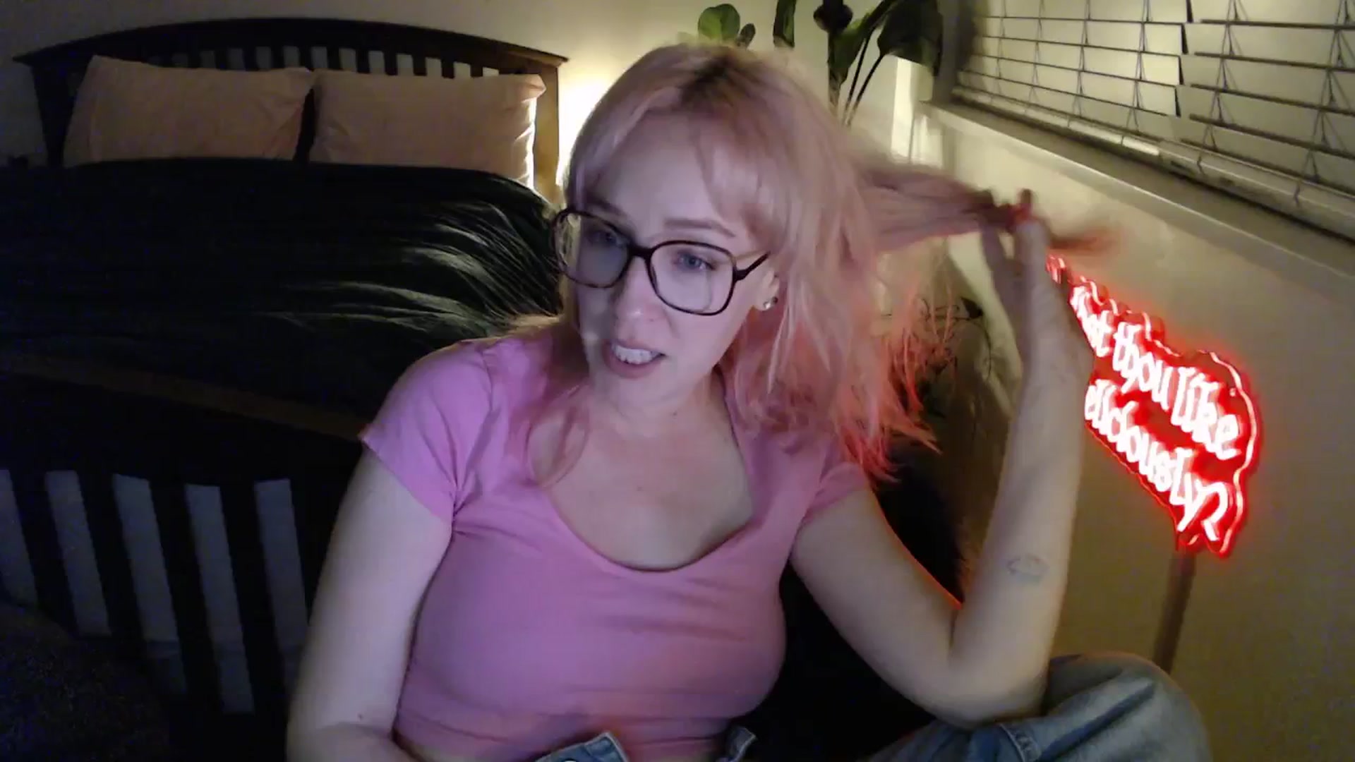 Gallery image thumbnail from NahlaHoney's myfreecams stream on, 03/07/2026, 04:25 image 6 of 20