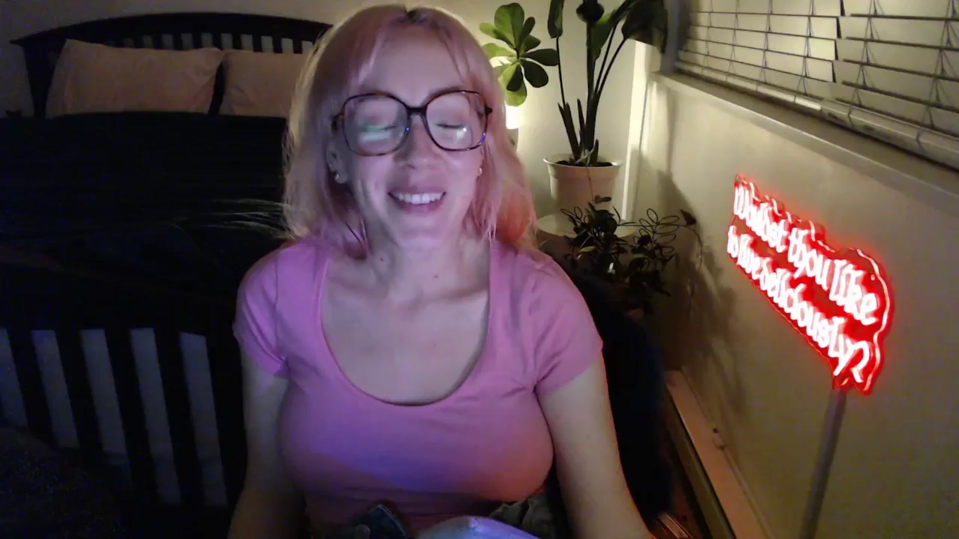 Gallery image thumbnail from NahlaHoney's myfreecams stream on, 03/07/2026, 04:25 image 5 of 20