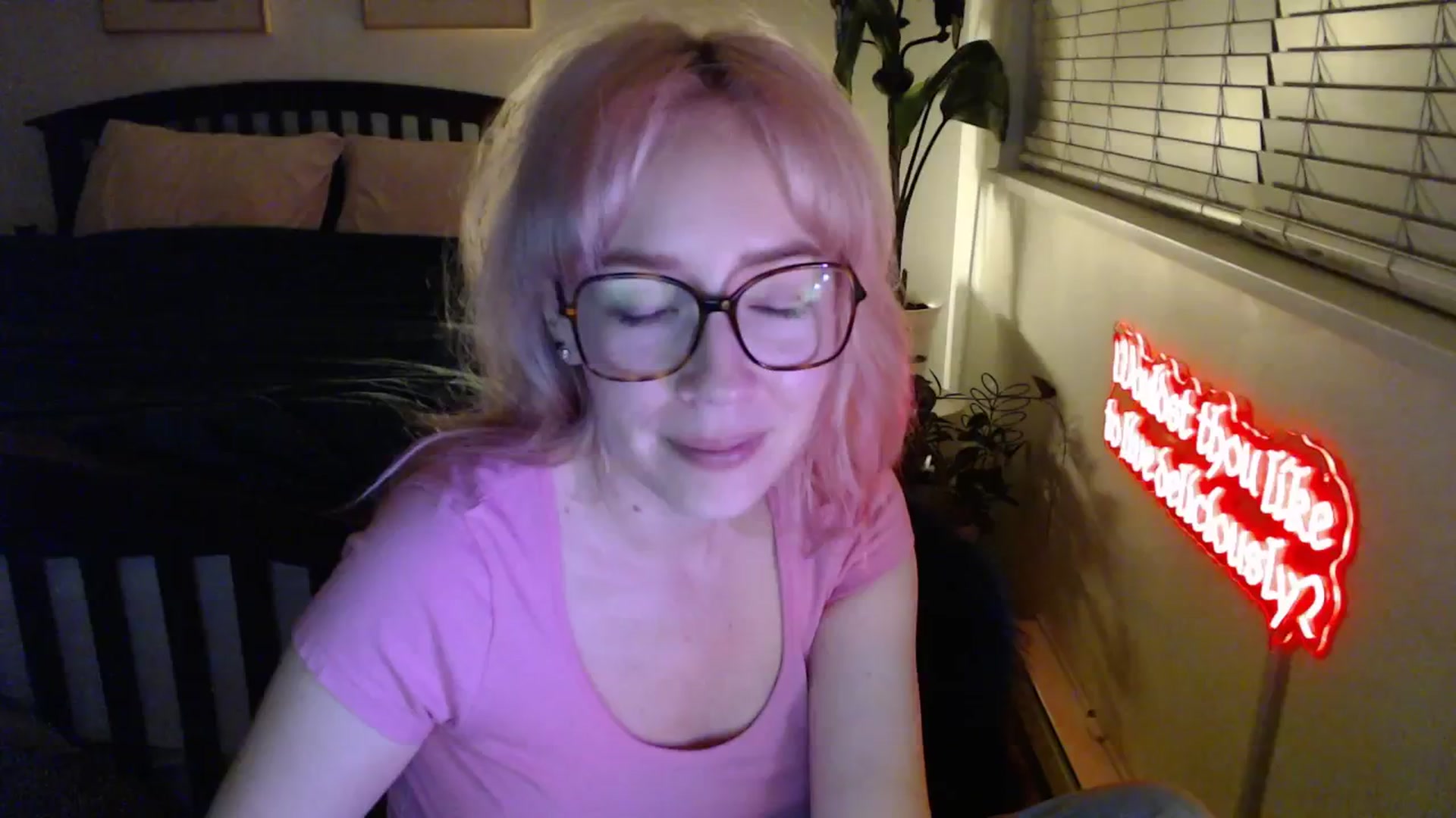Gallery image thumbnail from NahlaHoney's myfreecams stream on, 03/07/2026, 04:25 image 4 of 20