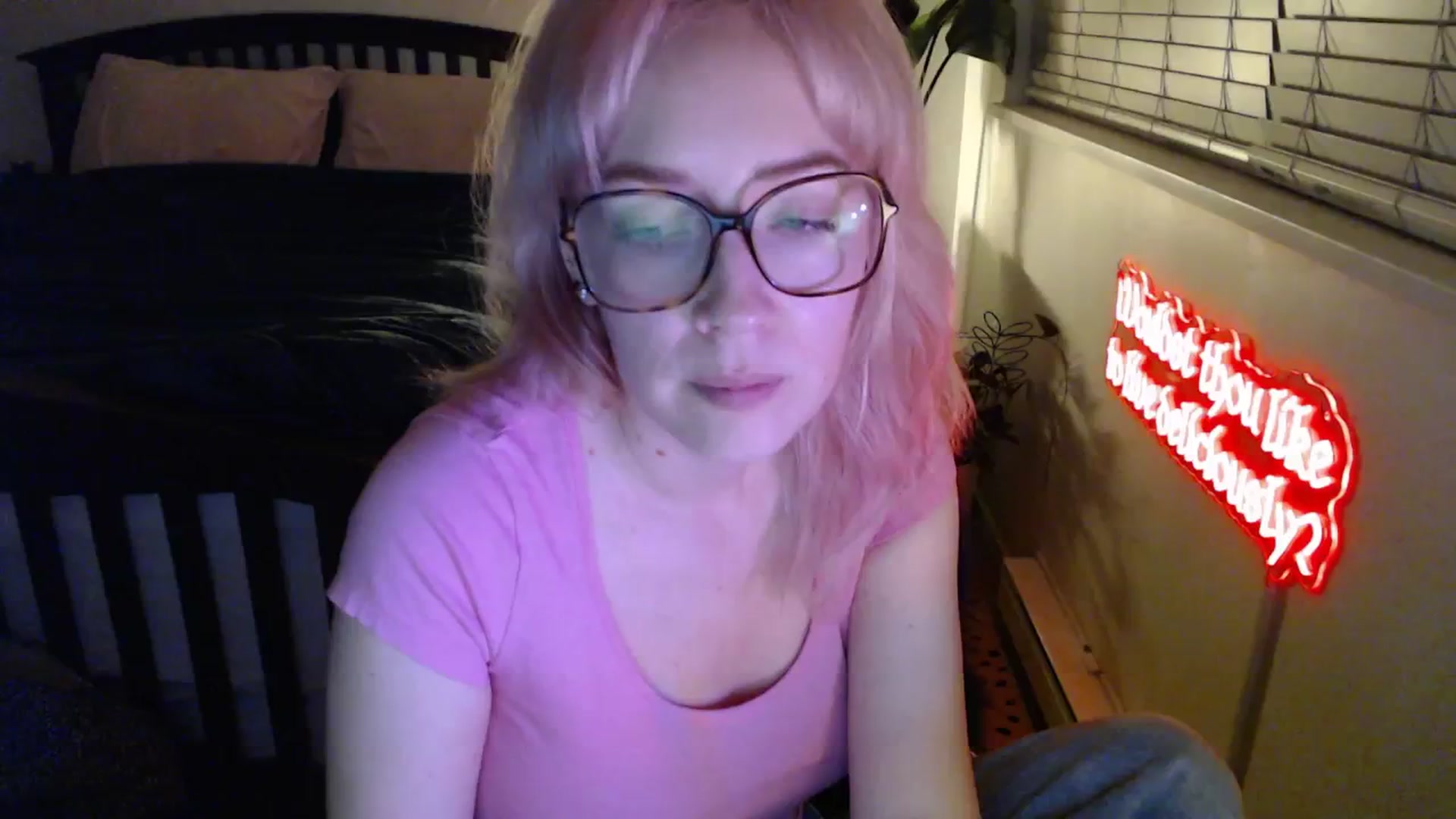 Gallery image thumbnail from NahlaHoney's myfreecams stream on, 03/07/2026, 04:25 image 2 of 20