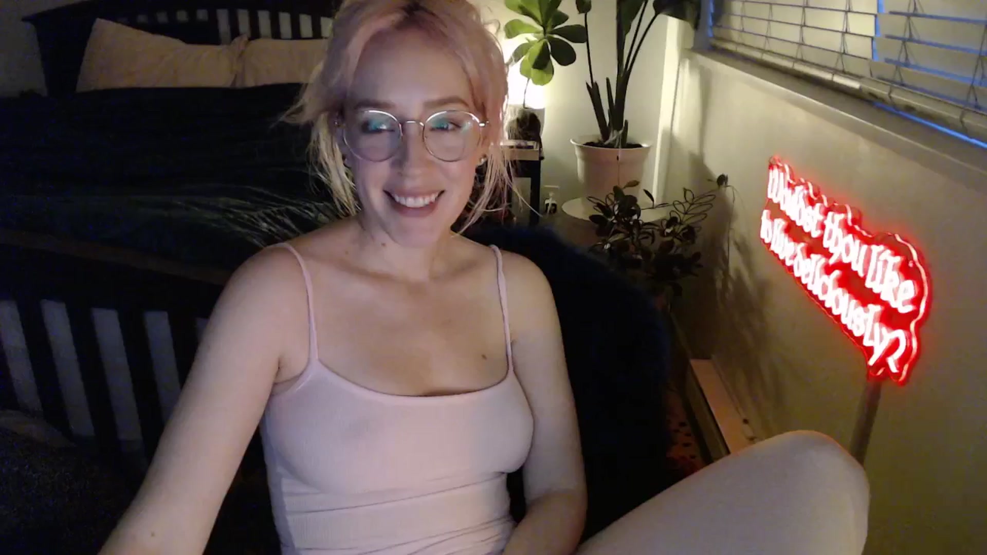 Gallery image thumbnail from NahlaHoney's myfreecams stream on, 03/09/2026, 04:09 image 5 of 20