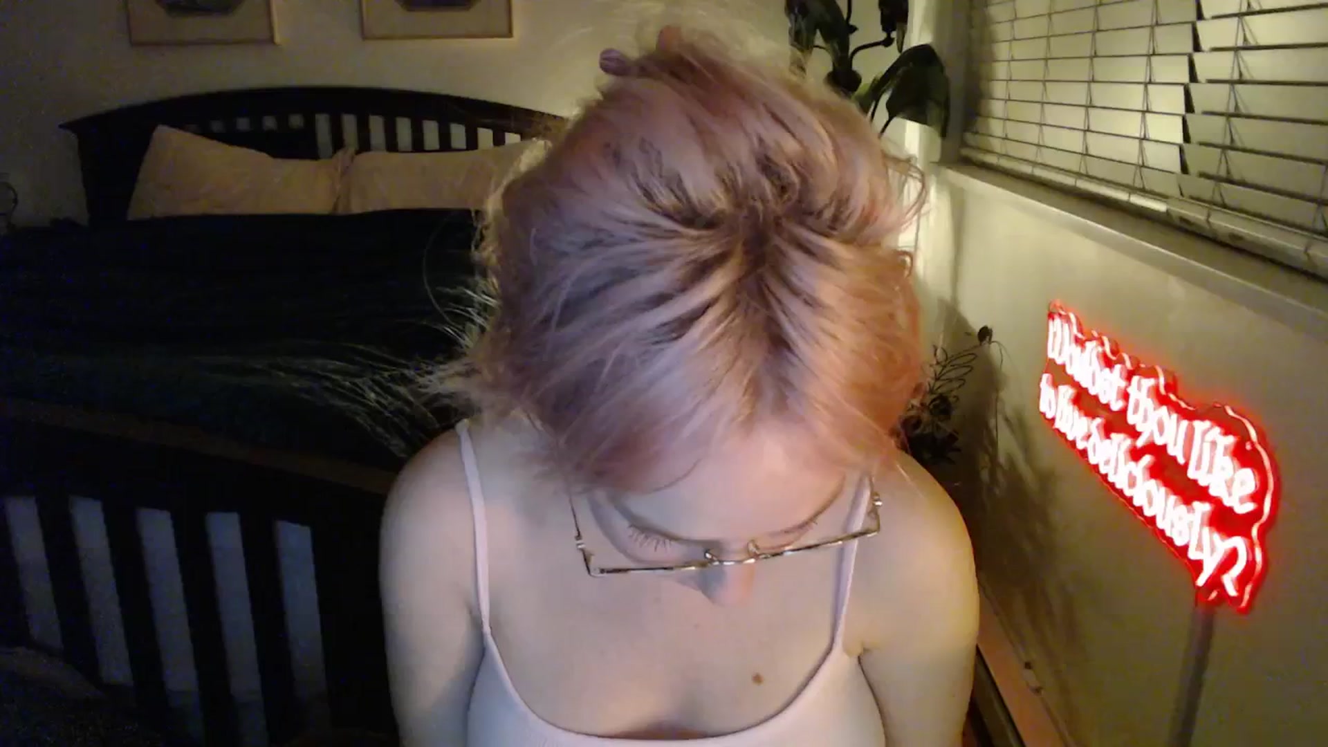 Gallery image thumbnail from NahlaHoney's myfreecams stream on, 03/09/2026, 04:09 image 17 of 20