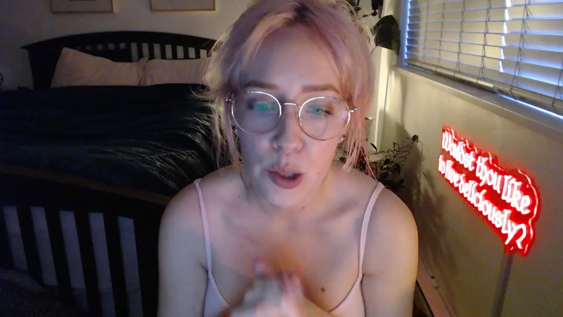 Gallery image thumbnail from NahlaHoney's myfreecams stream on, 03/09/2026, 04:09 image 1 of 20