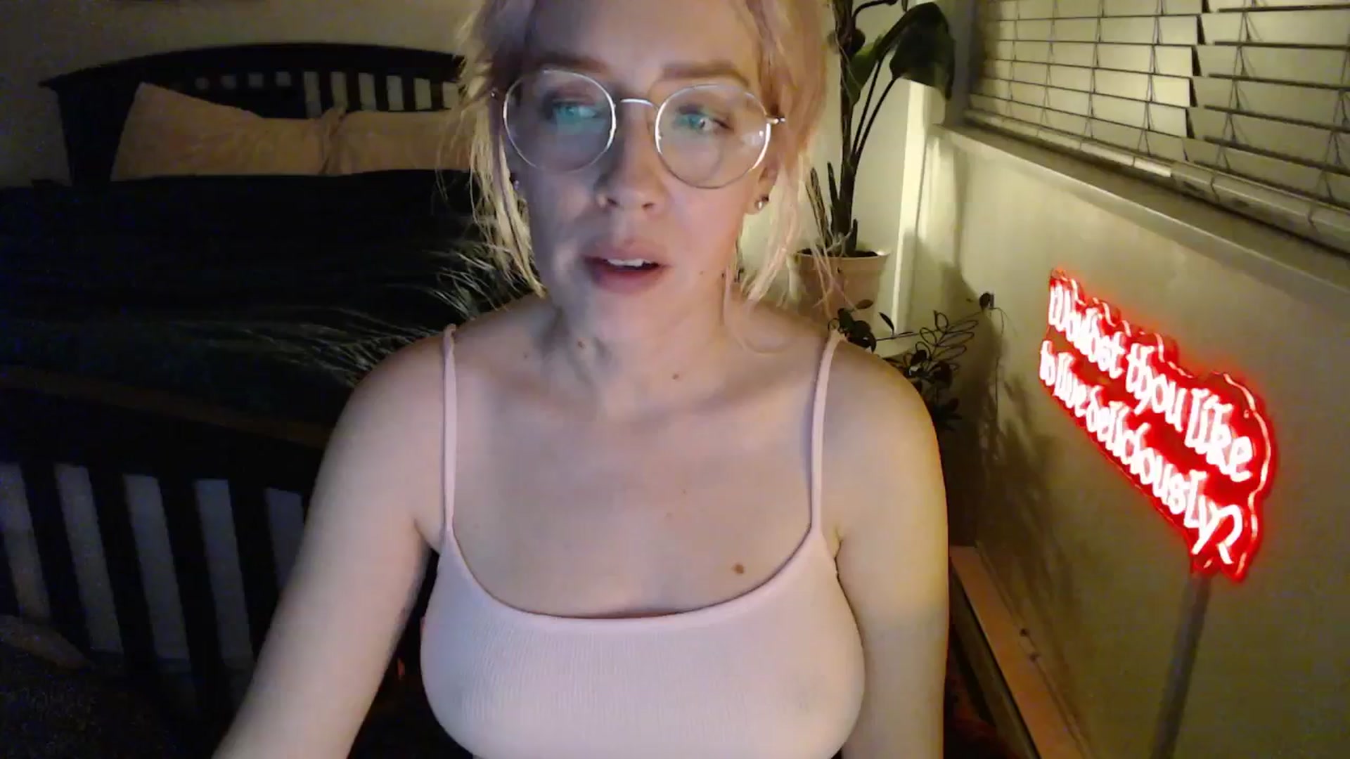 Gallery image thumbnail from NahlaHoney's myfreecams stream on, 03/09/2026, 04:09 image 10 of 20