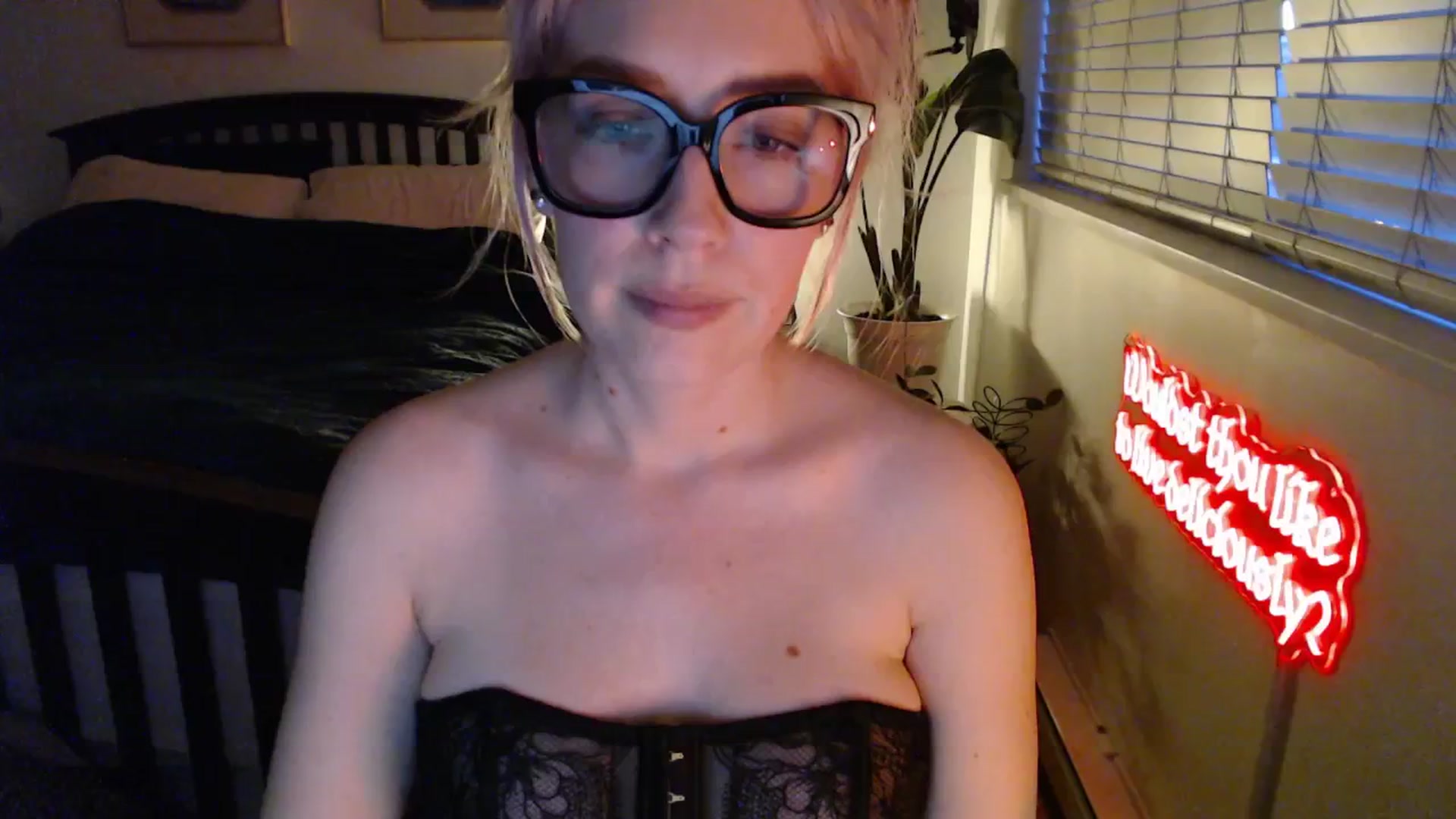 Gallery image thumbnail from NahlaHoney's myfreecams stream on, 03/10/2026, 02:29 image 13 of 20
