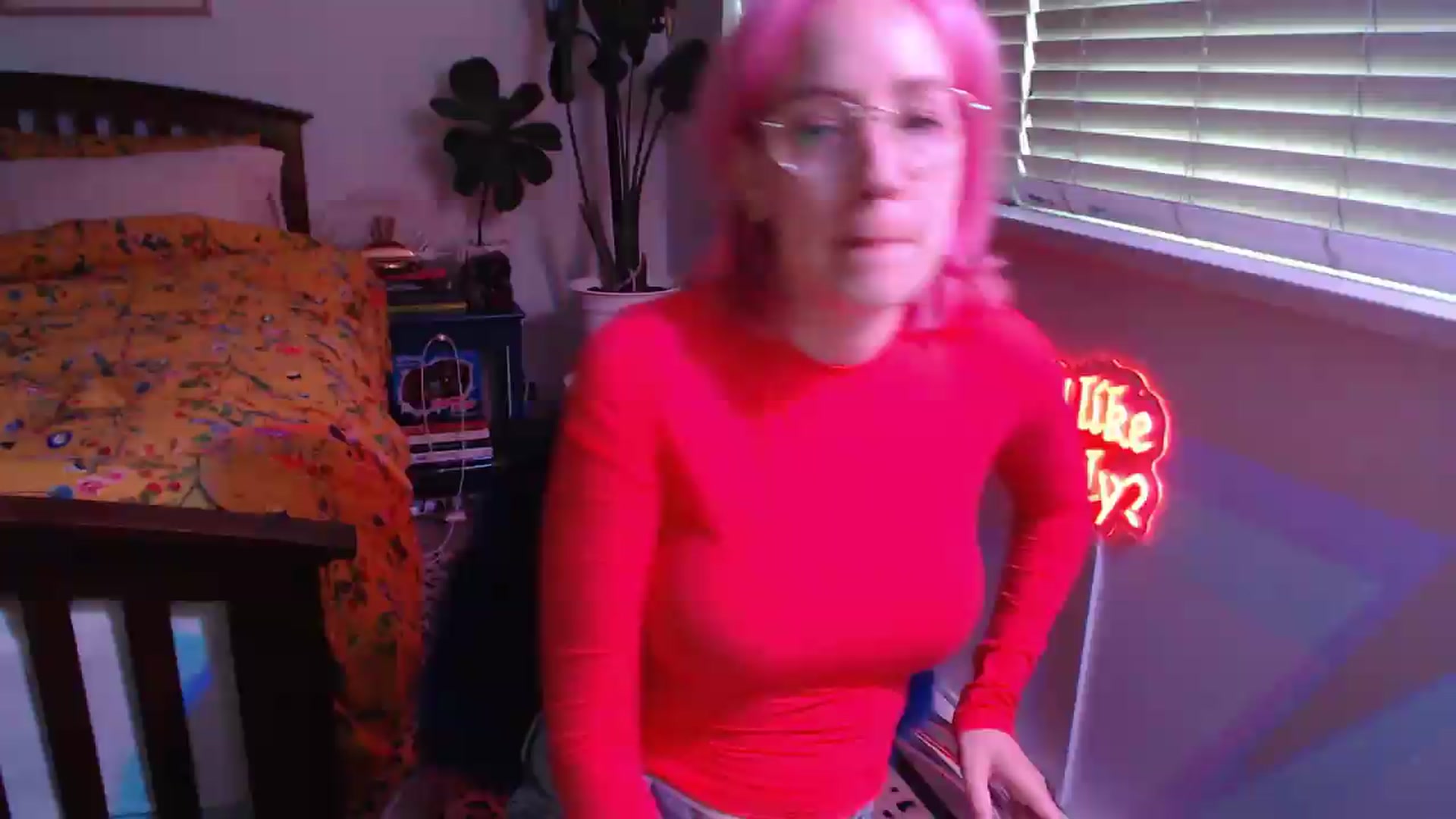Gallery image thumbnail from NahlaHoney's myfreecams stream on, 05/18/2026, 03:47 image 8 of 20