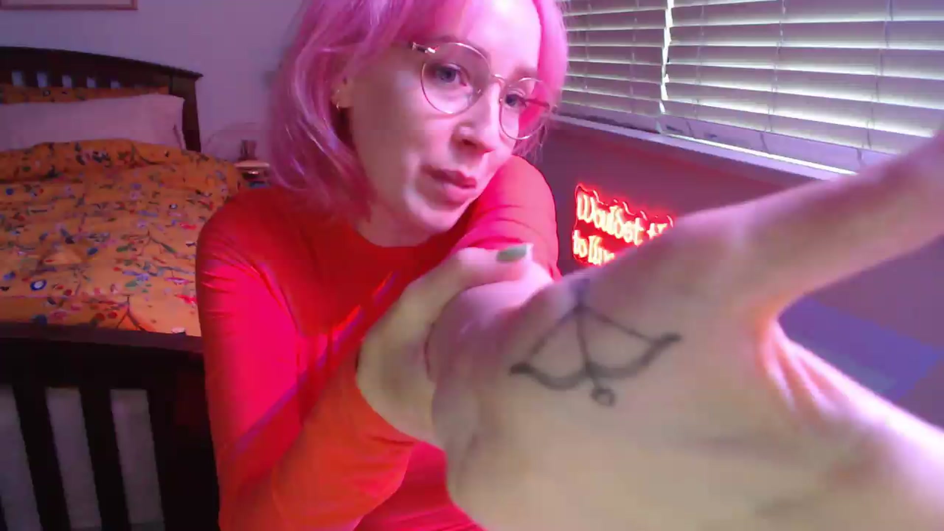Gallery image thumbnail from NahlaHoney's myfreecams stream on, 05/18/2026, 03:47 image 10 of 20
