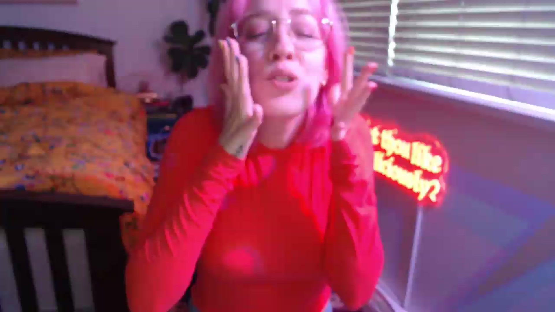 Gallery image thumbnail from NahlaHoney's myfreecams stream on, 05/18/2026, 03:47 image 4 of 20