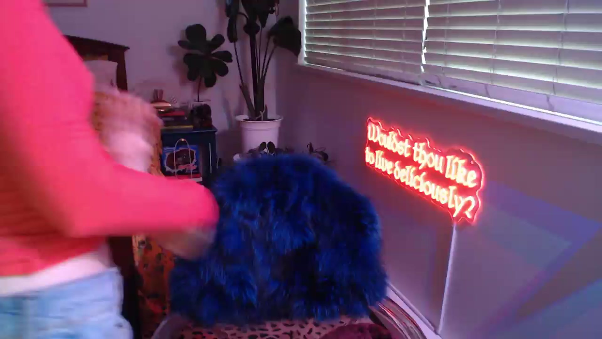 Gallery image thumbnail from NahlaHoney's myfreecams stream on, 05/18/2026, 03:47 image 15 of 20