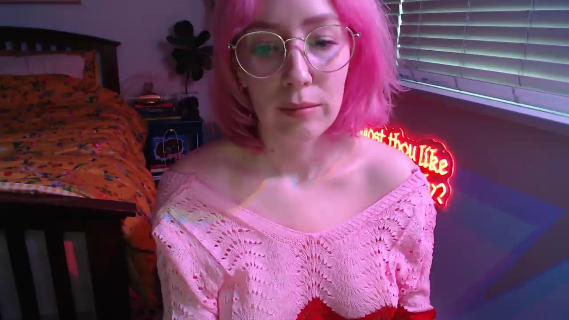 Gallery image thumbnail from NahlaHoney's myfreecams stream on, 05/19/2026, 04:39 image 12 of 20