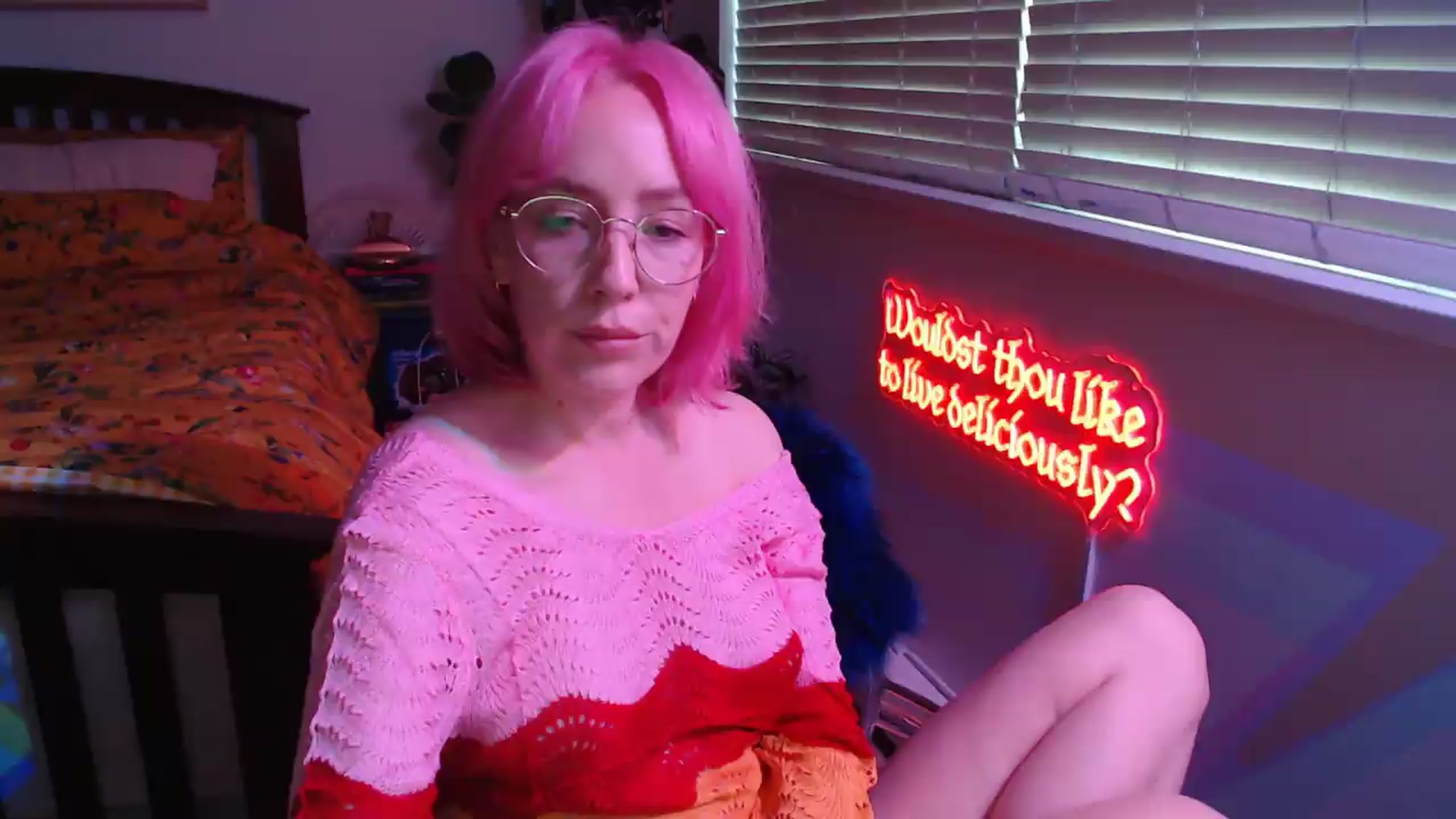 Gallery image thumbnail from NahlaHoney's myfreecams stream on, 05/19/2026, 04:39 image 10 of 20