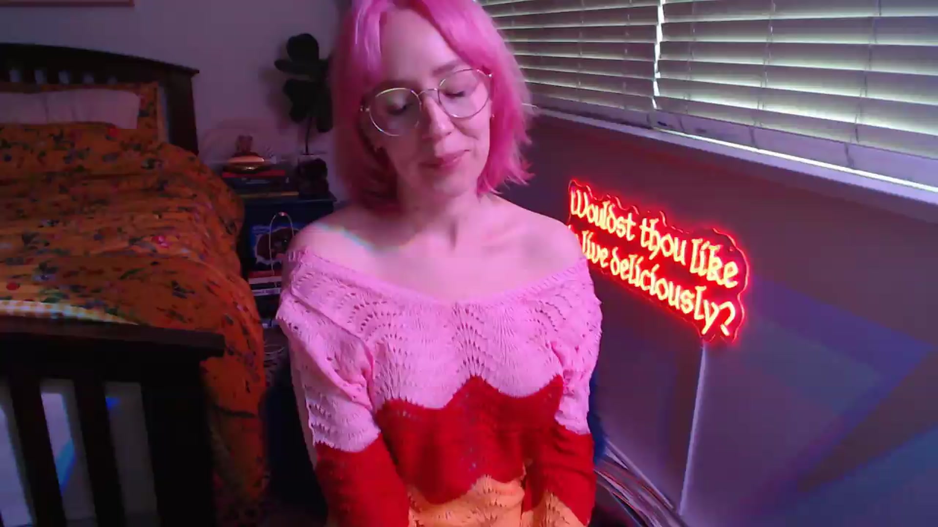 Gallery image thumbnail from NahlaHoney's myfreecams stream on, 05/19/2026, 04:39 image 9 of 20