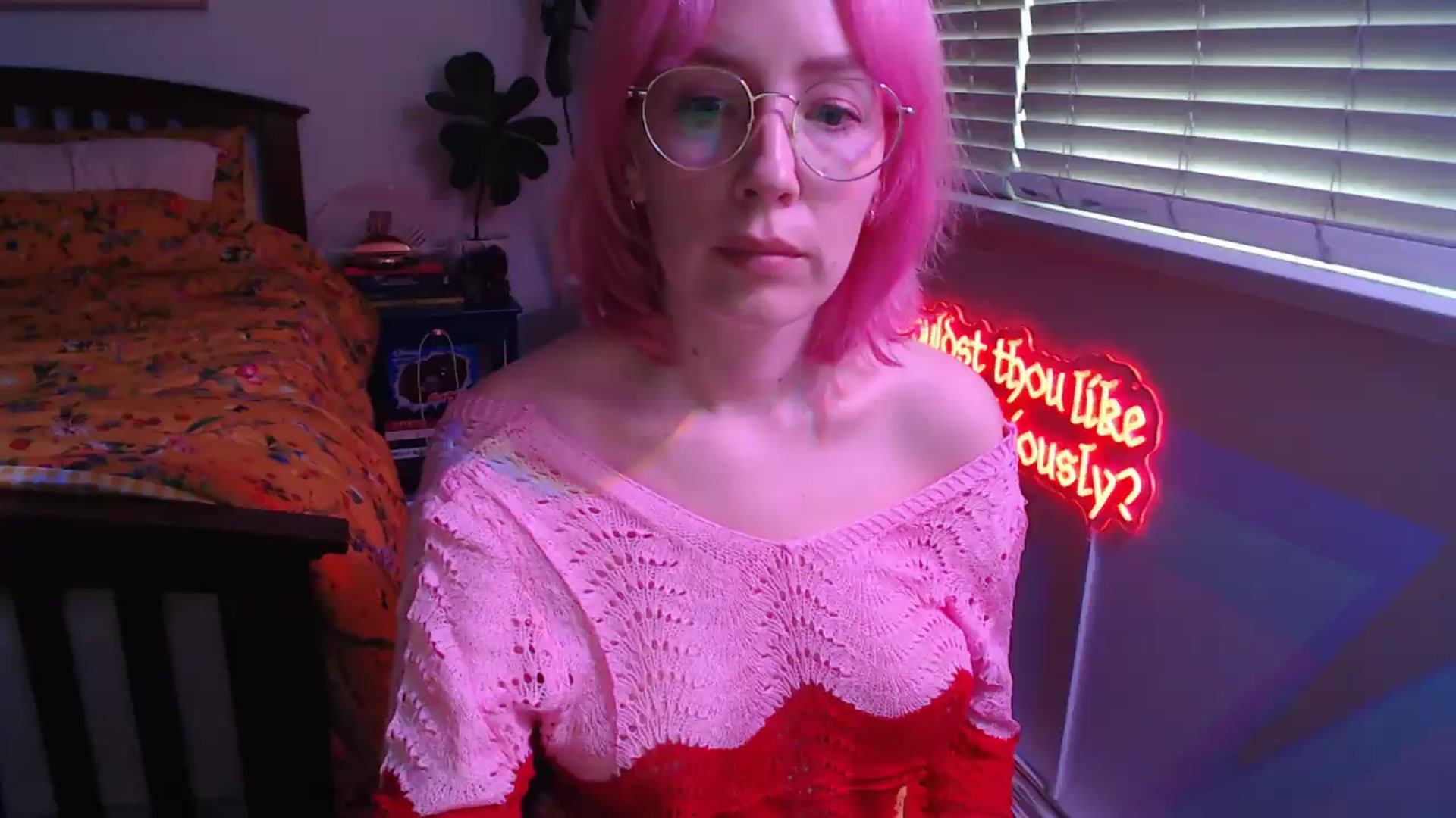 Gallery image thumbnail from NahlaHoney's myfreecams stream on, 05/19/2026, 04:39 image 7 of 20