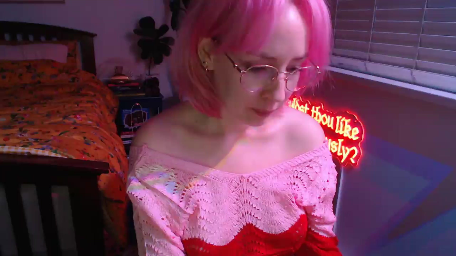 Gallery image thumbnail from NahlaHoney's myfreecams stream on, 05/19/2026, 04:39 image 17 of 20