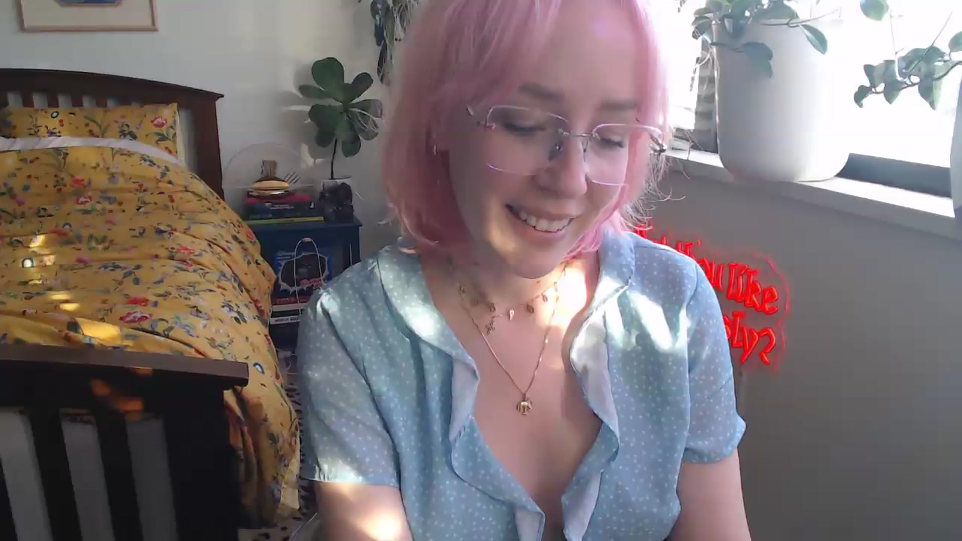 Gallery image thumbnail from NahlaHoney's myfreecams stream on, 05/23/2026, 03:12 image 15 of 20